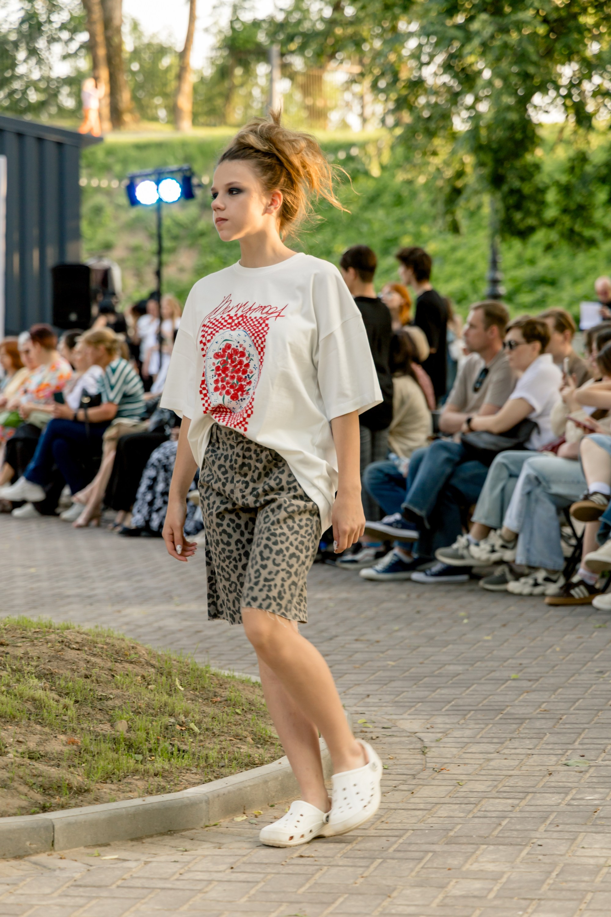 Smolensk Fashion Week 2025_показы_ДЕНЬ 1_ВЕЧЕРНИЙ ПОКАЗ_19:00. Главная