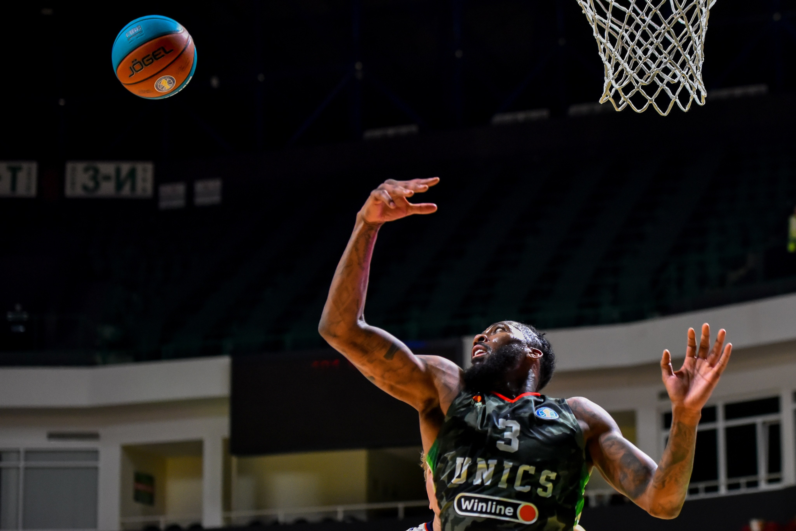 Баскетбольный фотограф. Спортивный и репортажный фотограф в Казани Вячеслав Сатонин