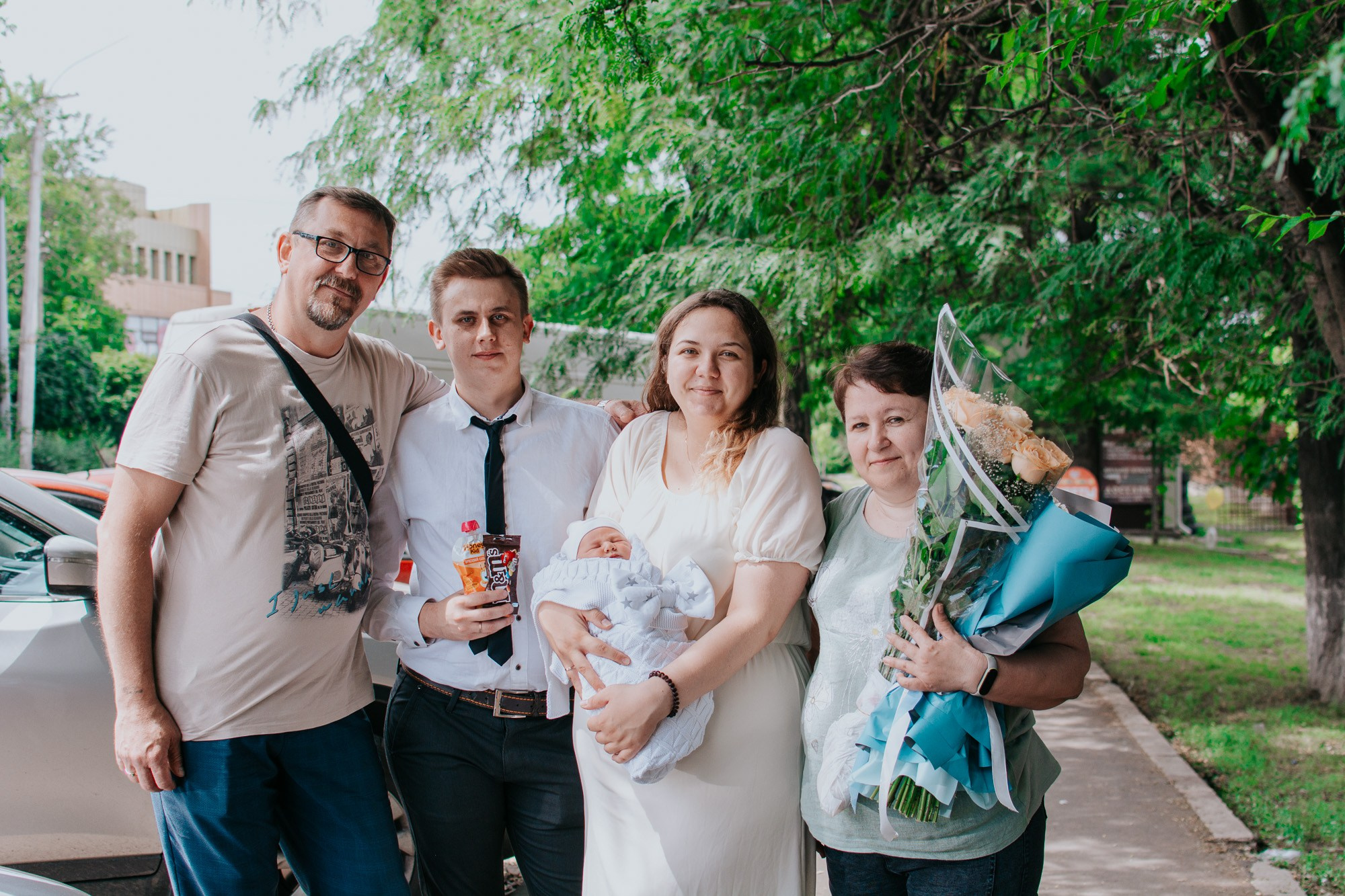 Выписка из роддома. Фотограф Ростов-на-Дону | фототерапевт