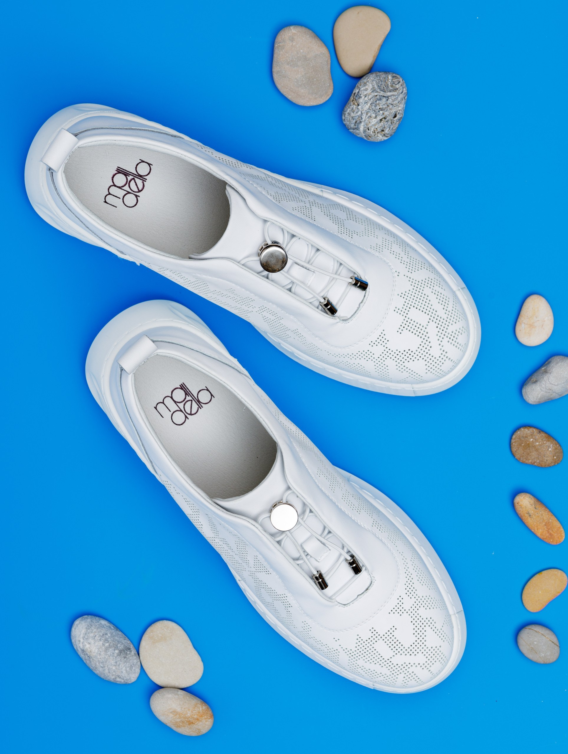 Предметная съемка обуви. Студия коммерческой съемки ХВОЯ