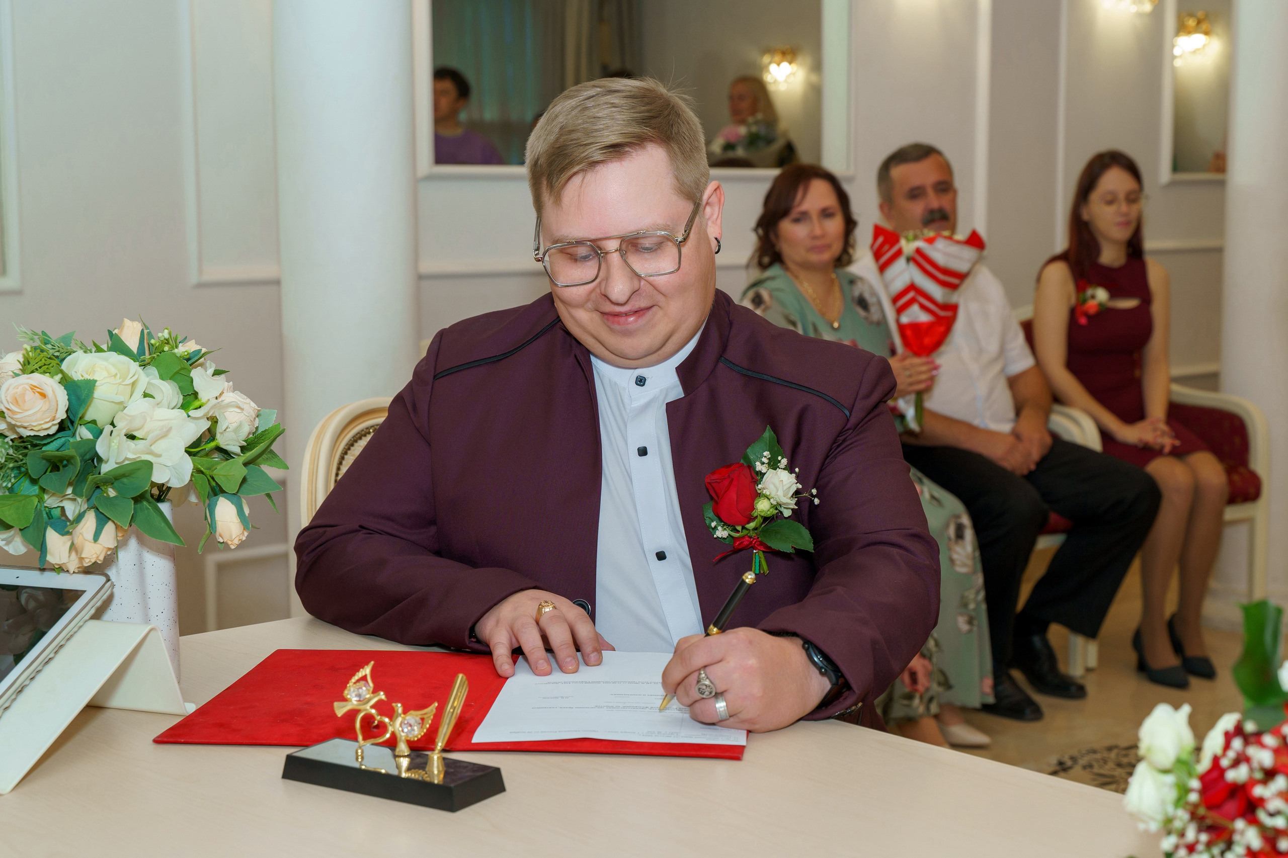 Свадьба Татьяна и Ильи (Загс). Фотограф в Екатеринбурге Юрий Кутаев