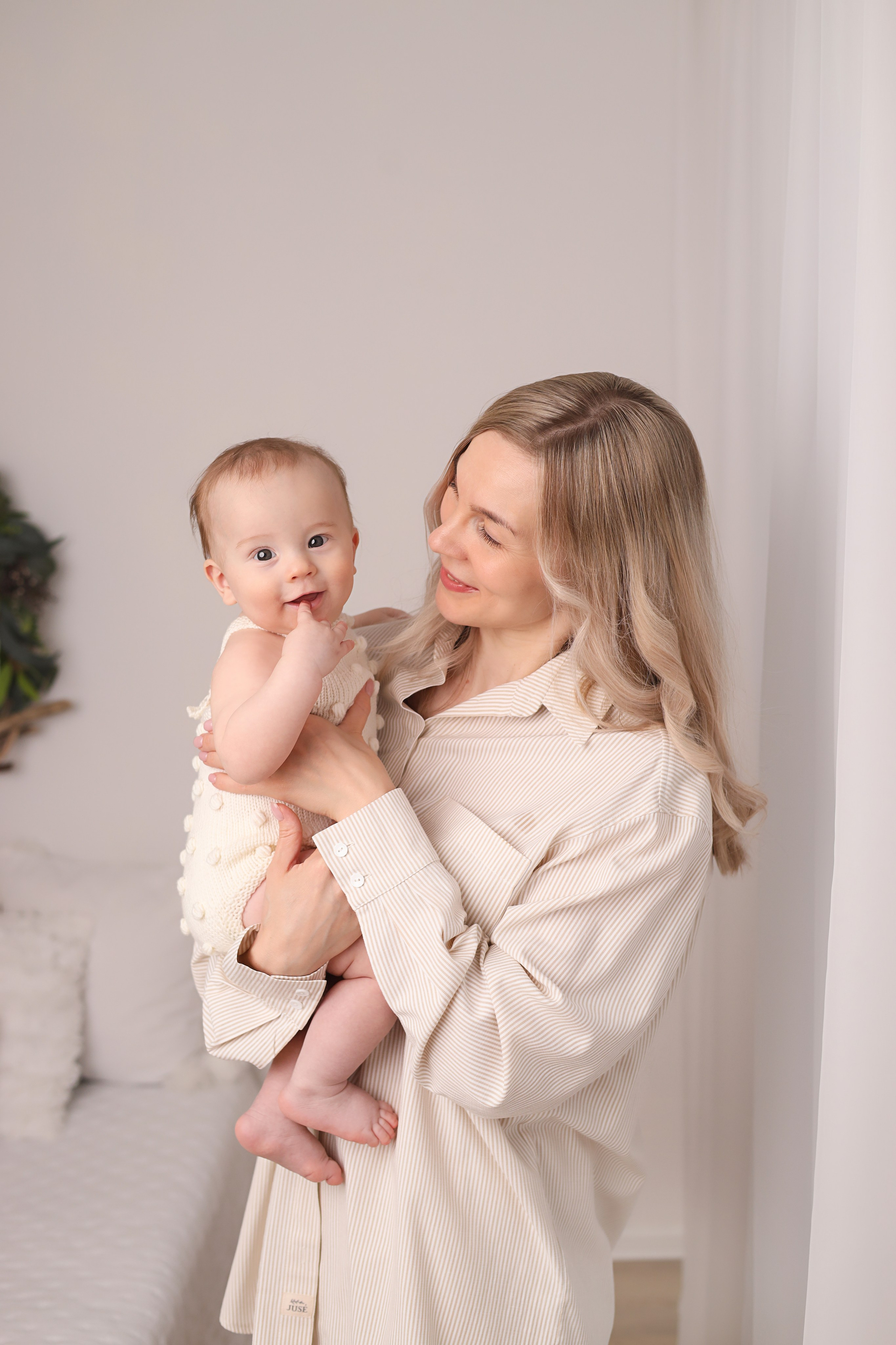 Фотосъемка малыша в 6 месяцев в Москве. Фотограф новорожденных Москва. Ньюборн фотограф Москва