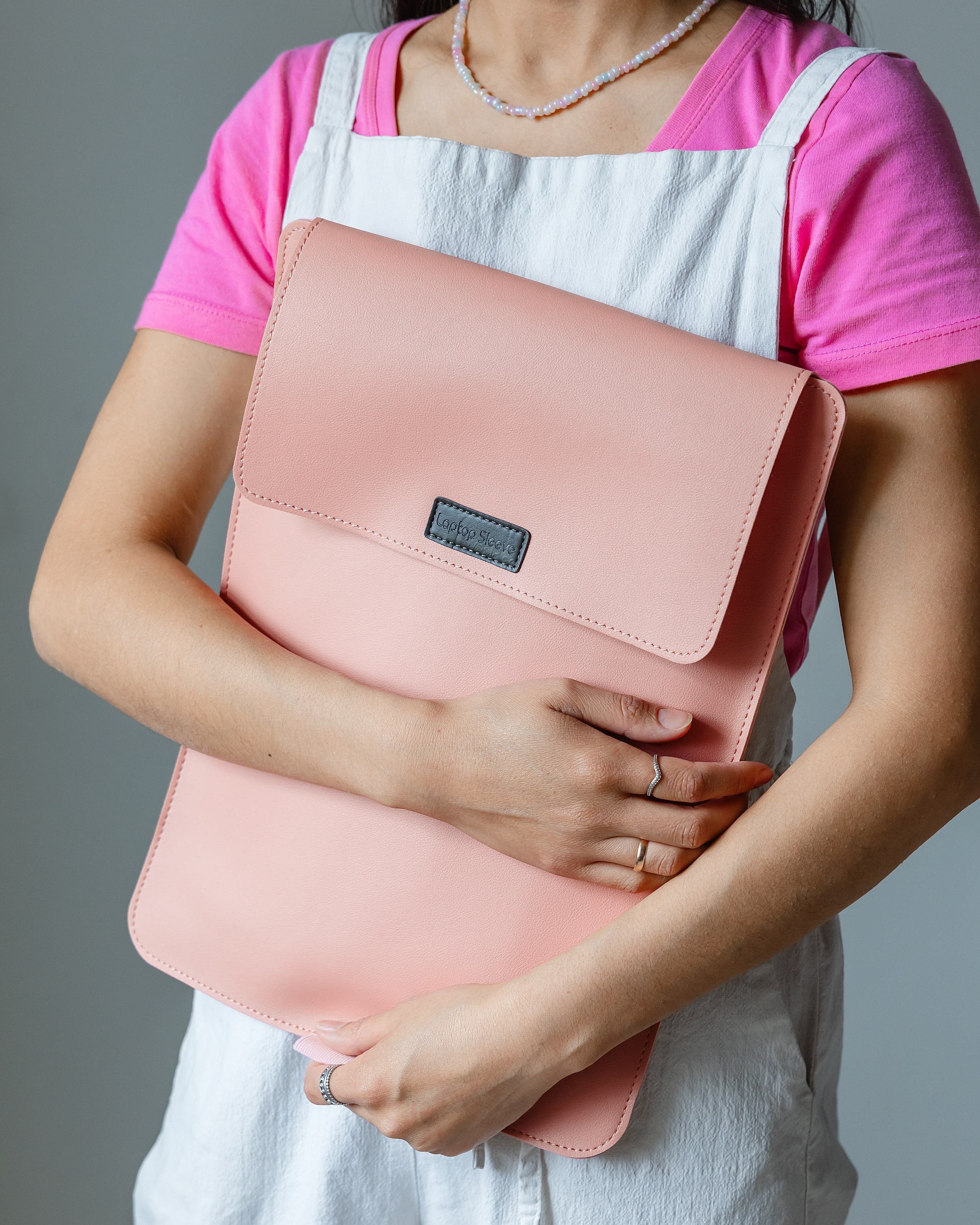 WB: Клавиатуры и чехлы. Фотограф и видеограф в Улан-Удэ: Аюна Габагуева и Артём Шаханов