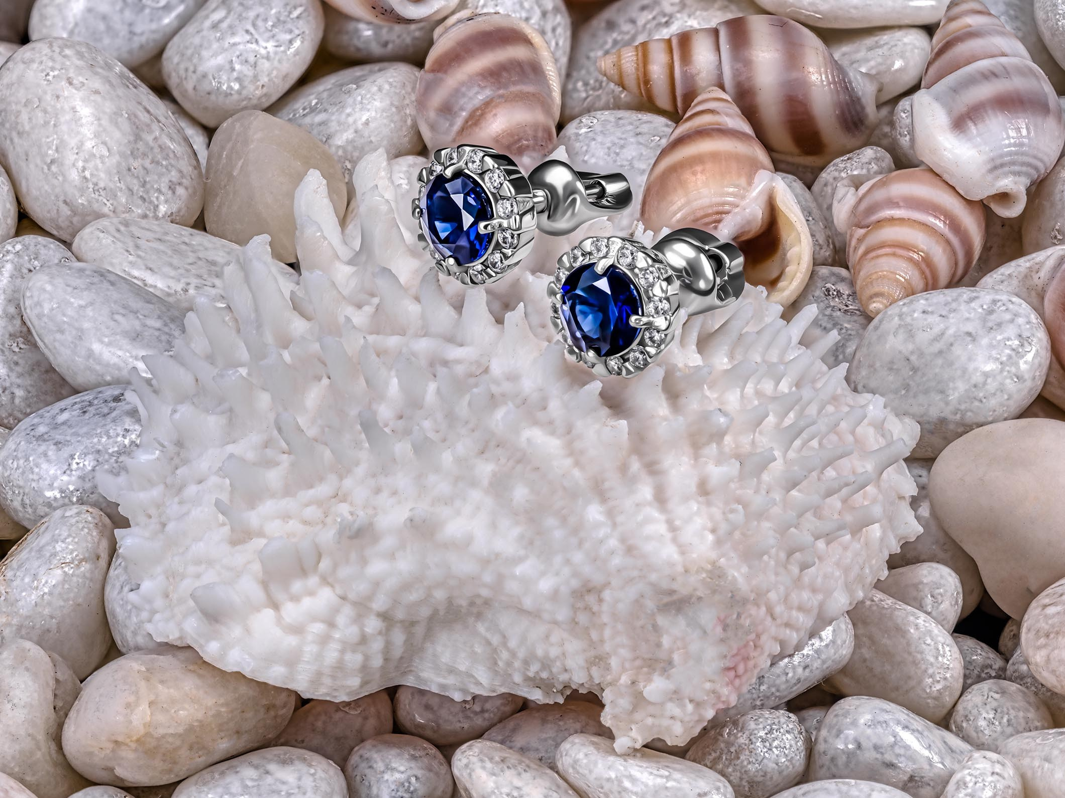 Рекламная эксклюзивная предметная фотосъёмка ювелирных изделий в Москве  тел +7 966-003-13-07. Высококачественная профессиональная рекламная фотосъёмка ювелирных украшений, драгоценных камней в Москве. Обучение, консультация