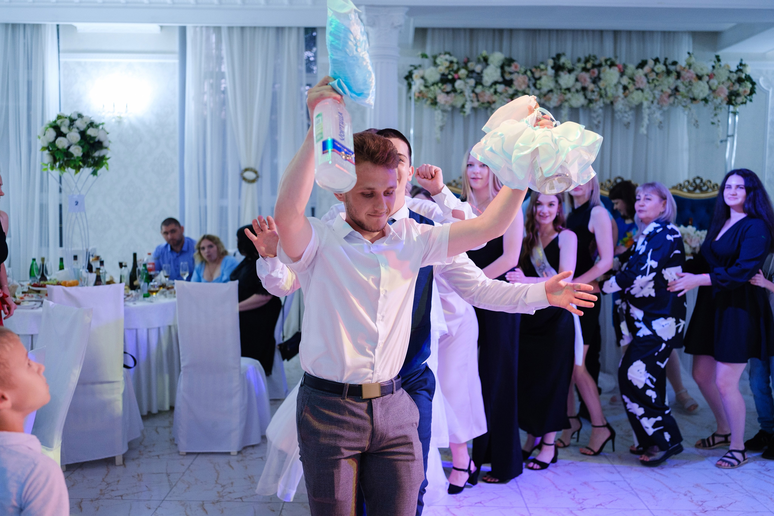 Дмитрий и Дарья. Свадебный фотограф | репортаж | праздники | крещение