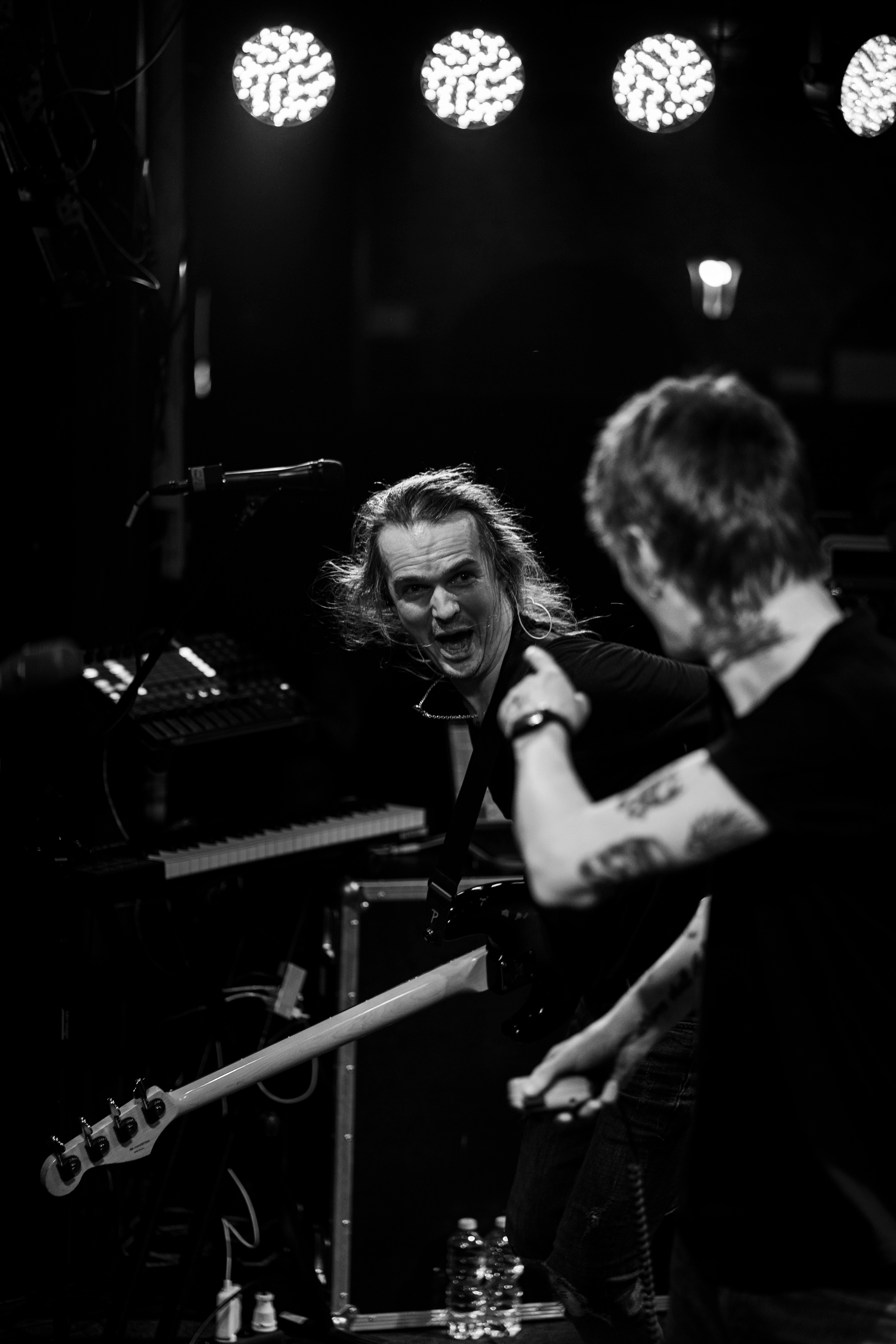 Jane Air / Sherwood Pub. Главная