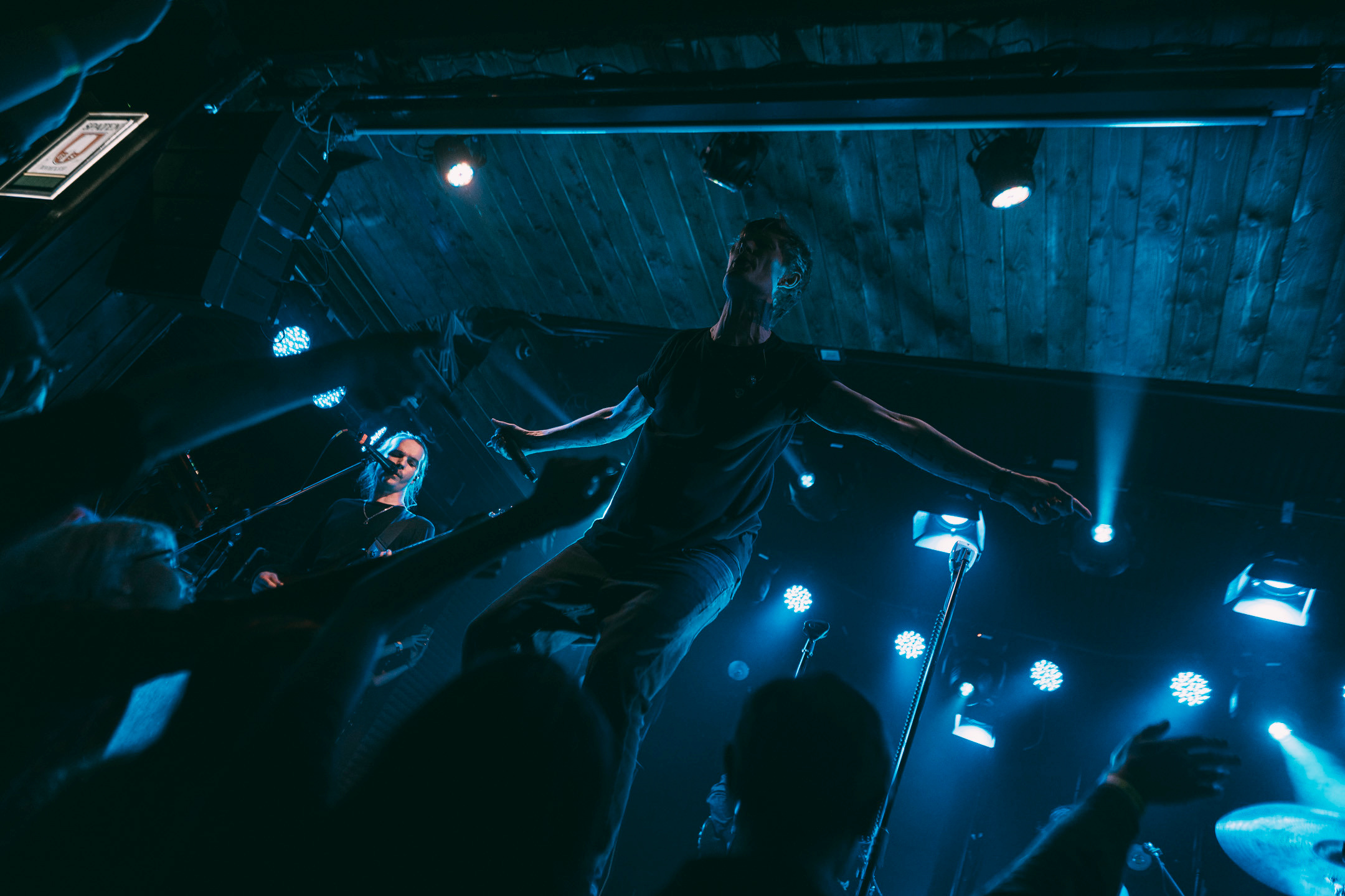 Jane Air / Sherwood Pub. Главная