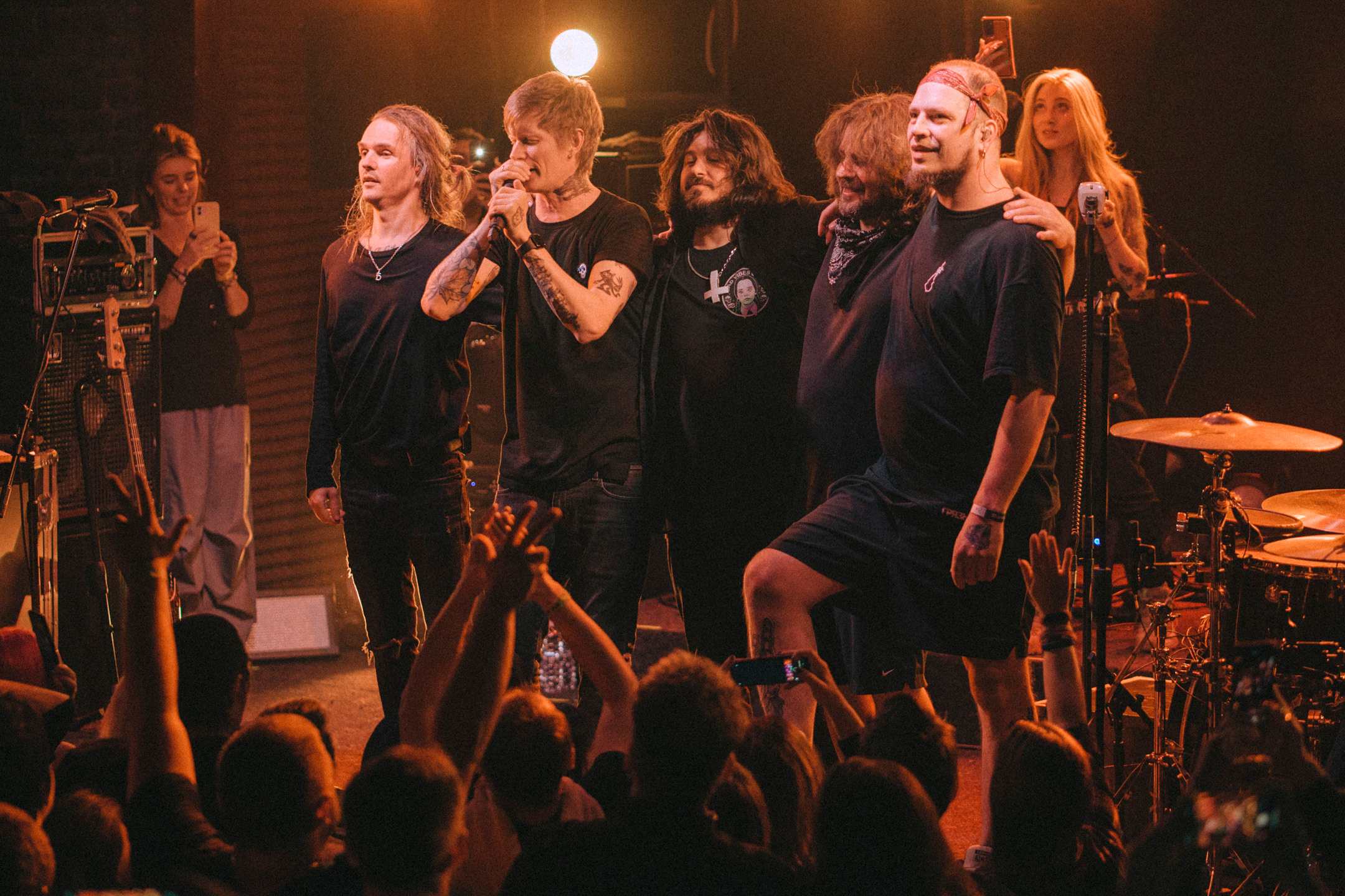 Jane Air / Sherwood Pub. Главная