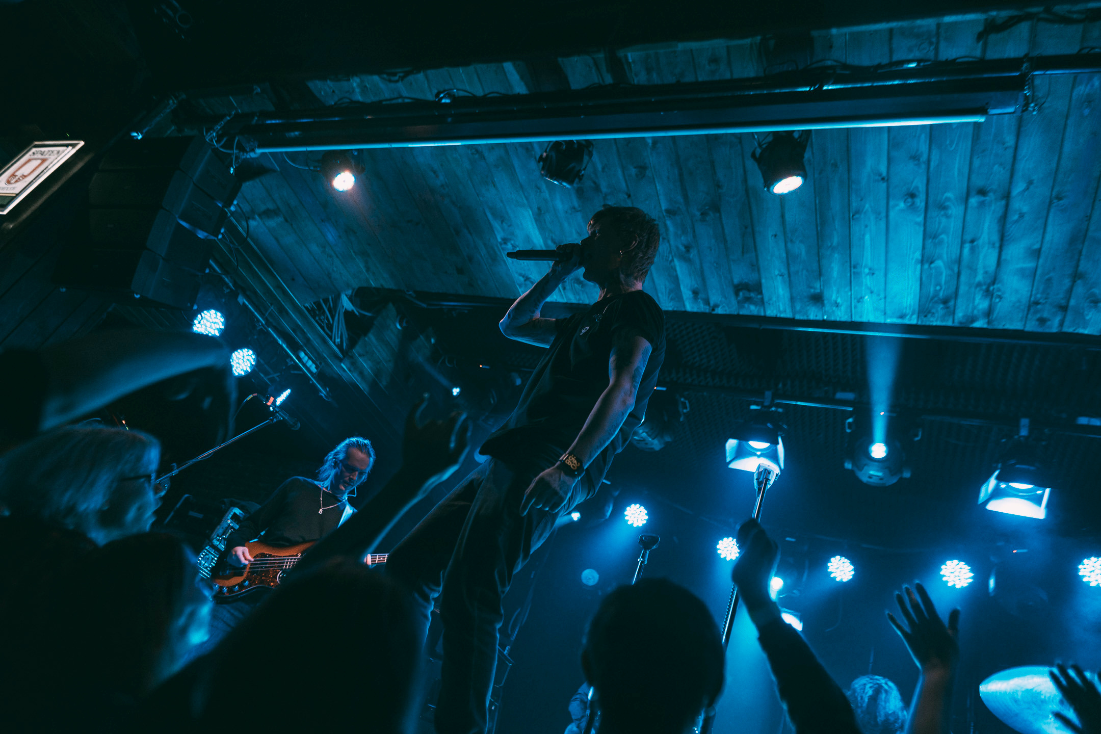 Jane Air / Sherwood Pub. Главная