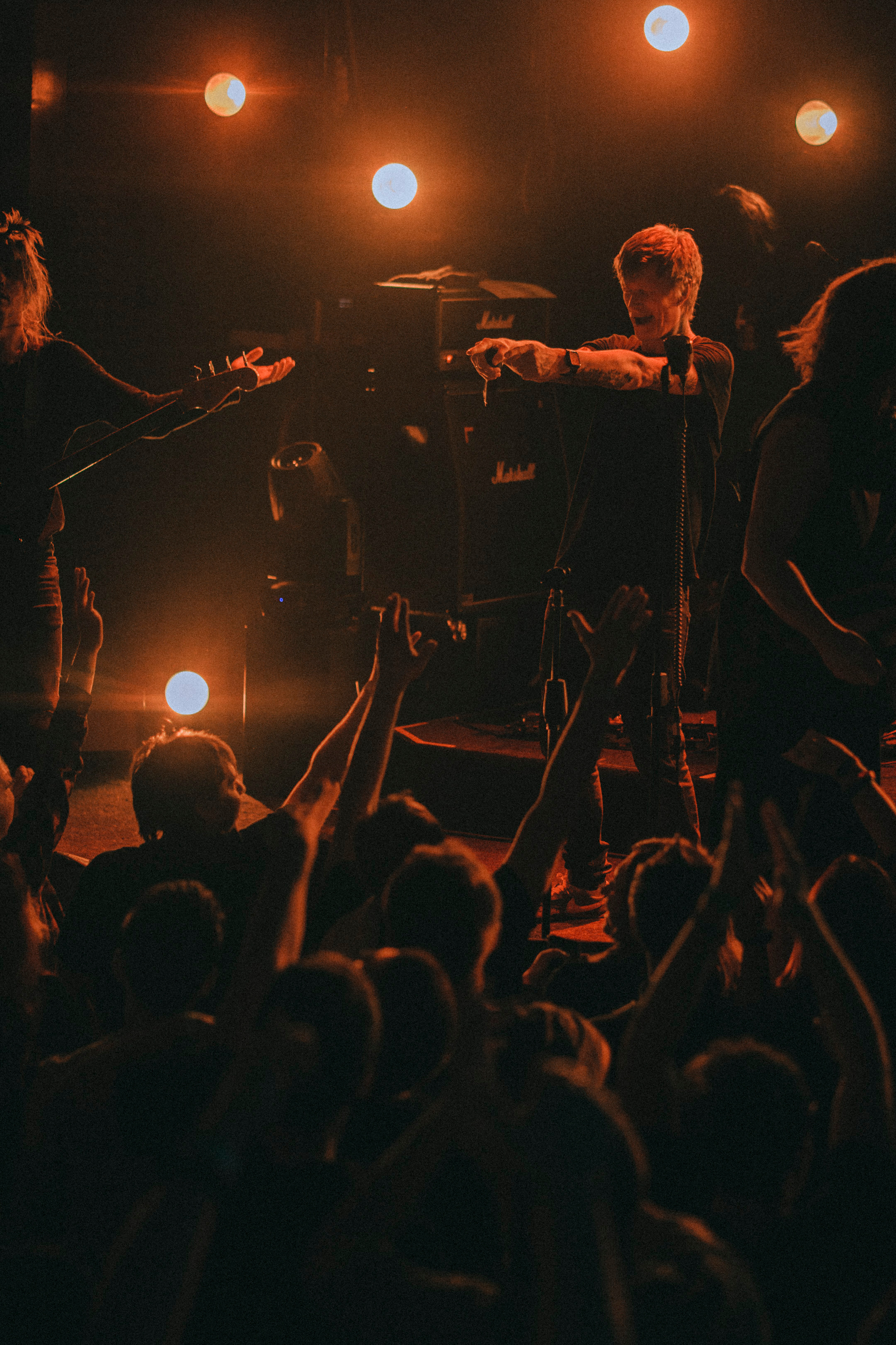 Jane Air / Sherwood Pub. Главная