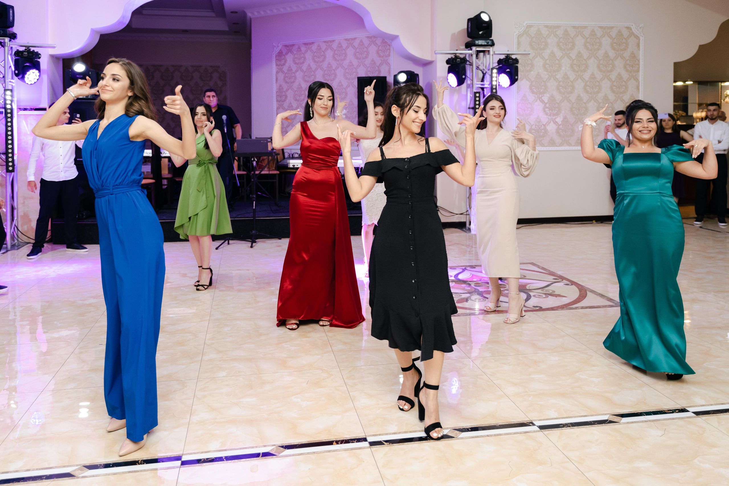 Аргишти и Тамара. Свадебный фотограф Красноярск Вязьминова Мария