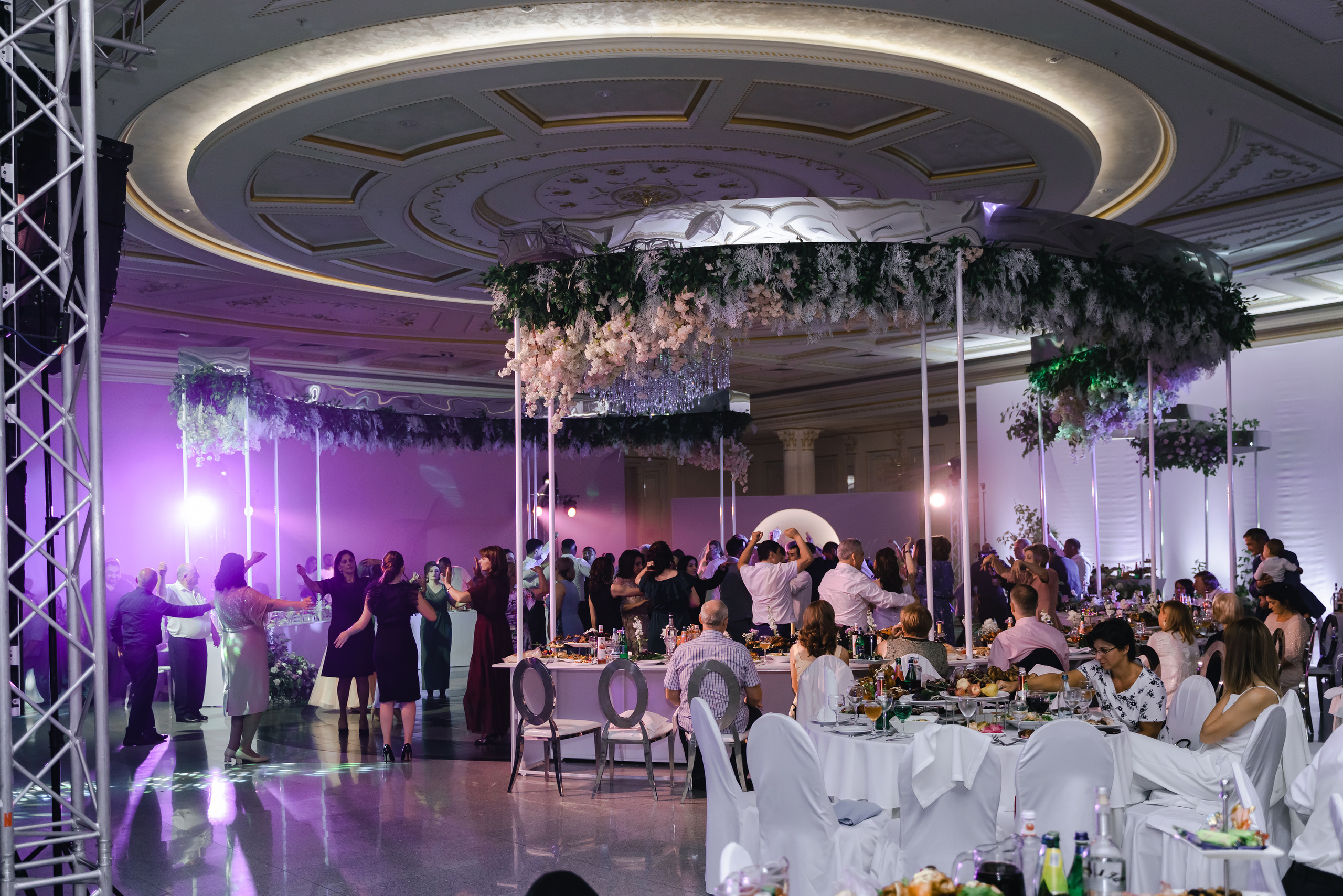 Маис и Мариам. Свадебный фотограф Красноярск Вязьминова Мария