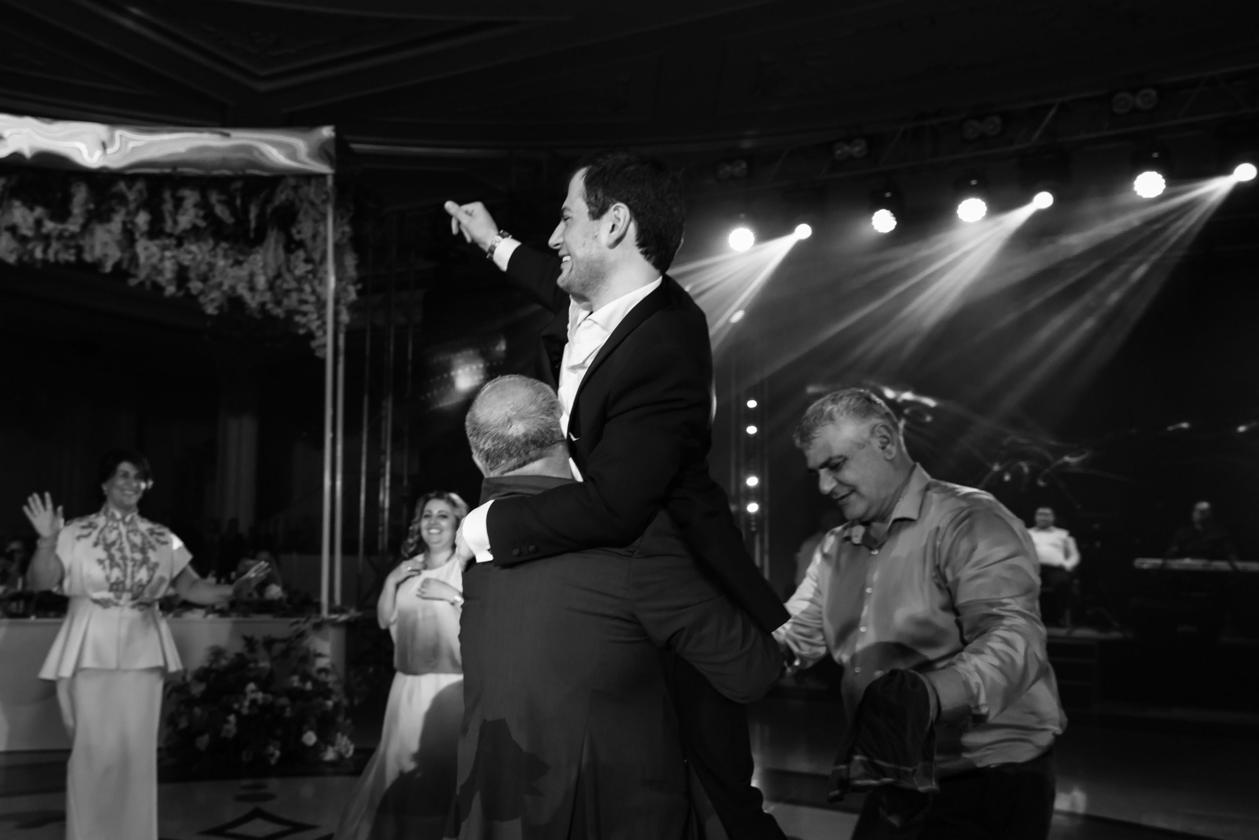 Маис и Мариам. Свадебный фотограф Красноярск Вязьминова Мария