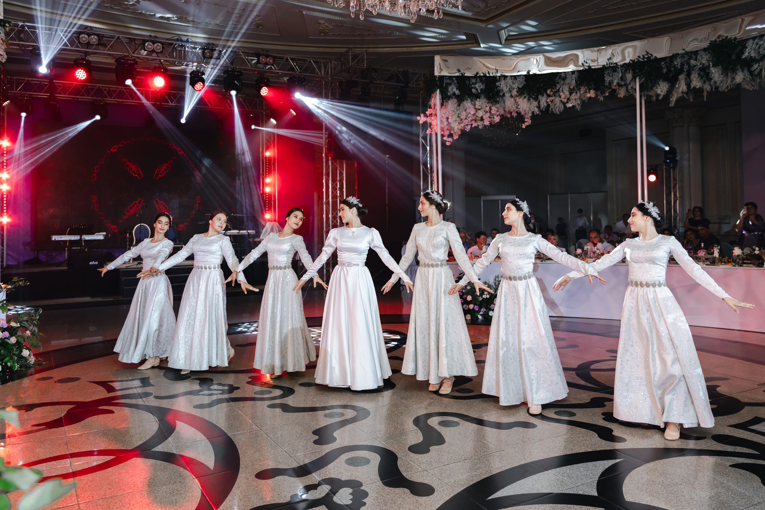 Маис и Мариам. Свадебный фотограф Красноярск Вязьминова Мария