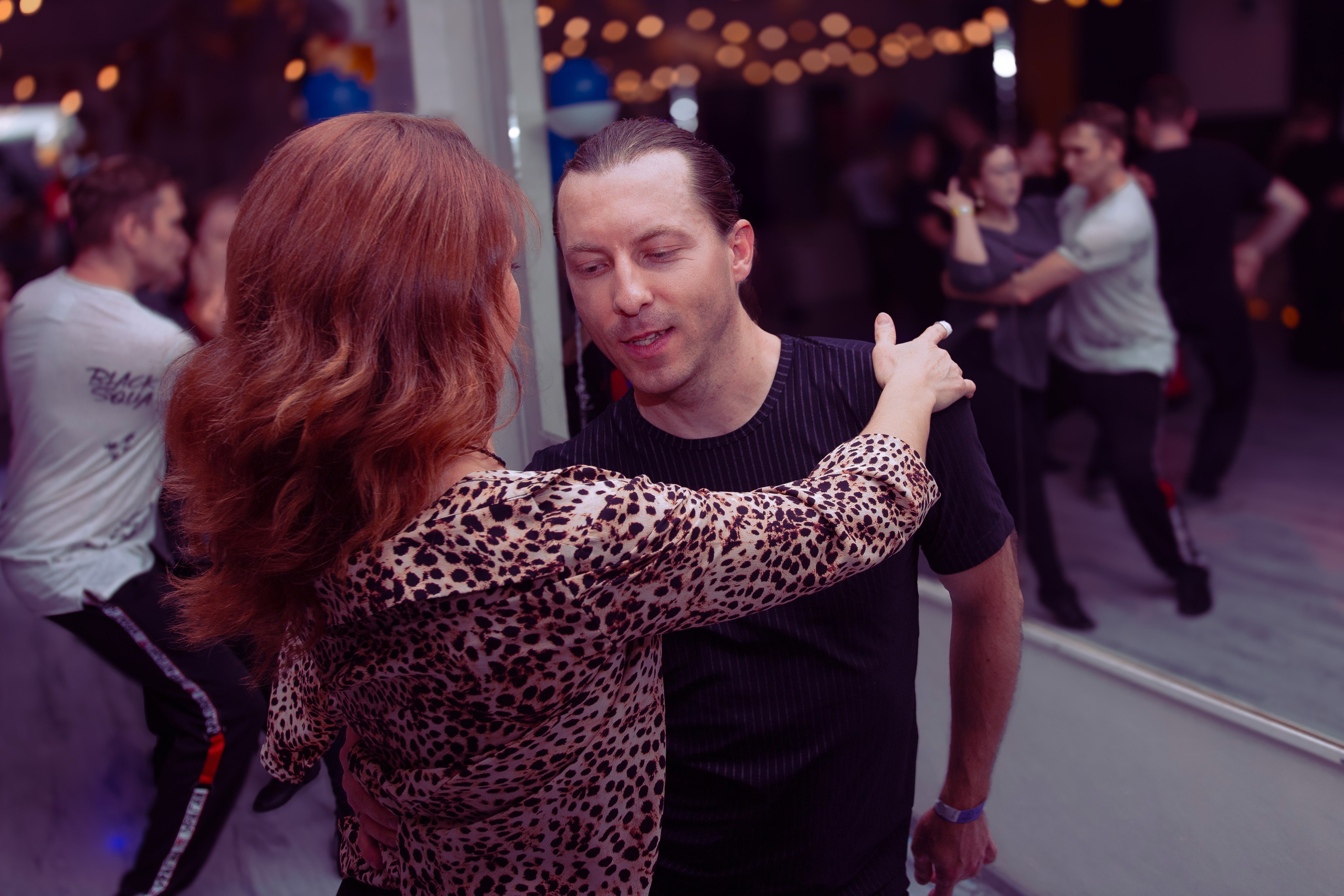 Dance cafe вечеринка