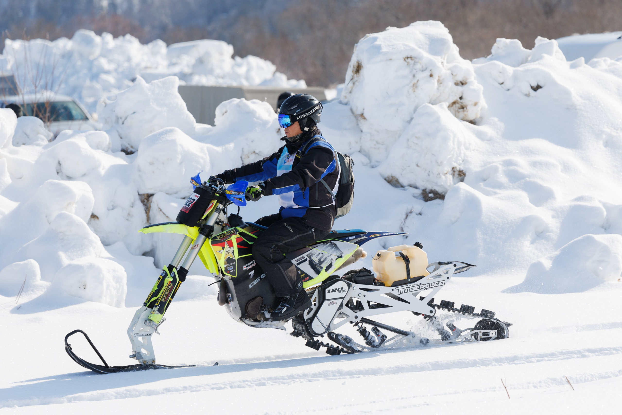 Чемпионат Экстрим Эндуро на сноубайках. Свадебный, семейный и репортажный фотограф в Южно-Сахалинске Артур Петросян