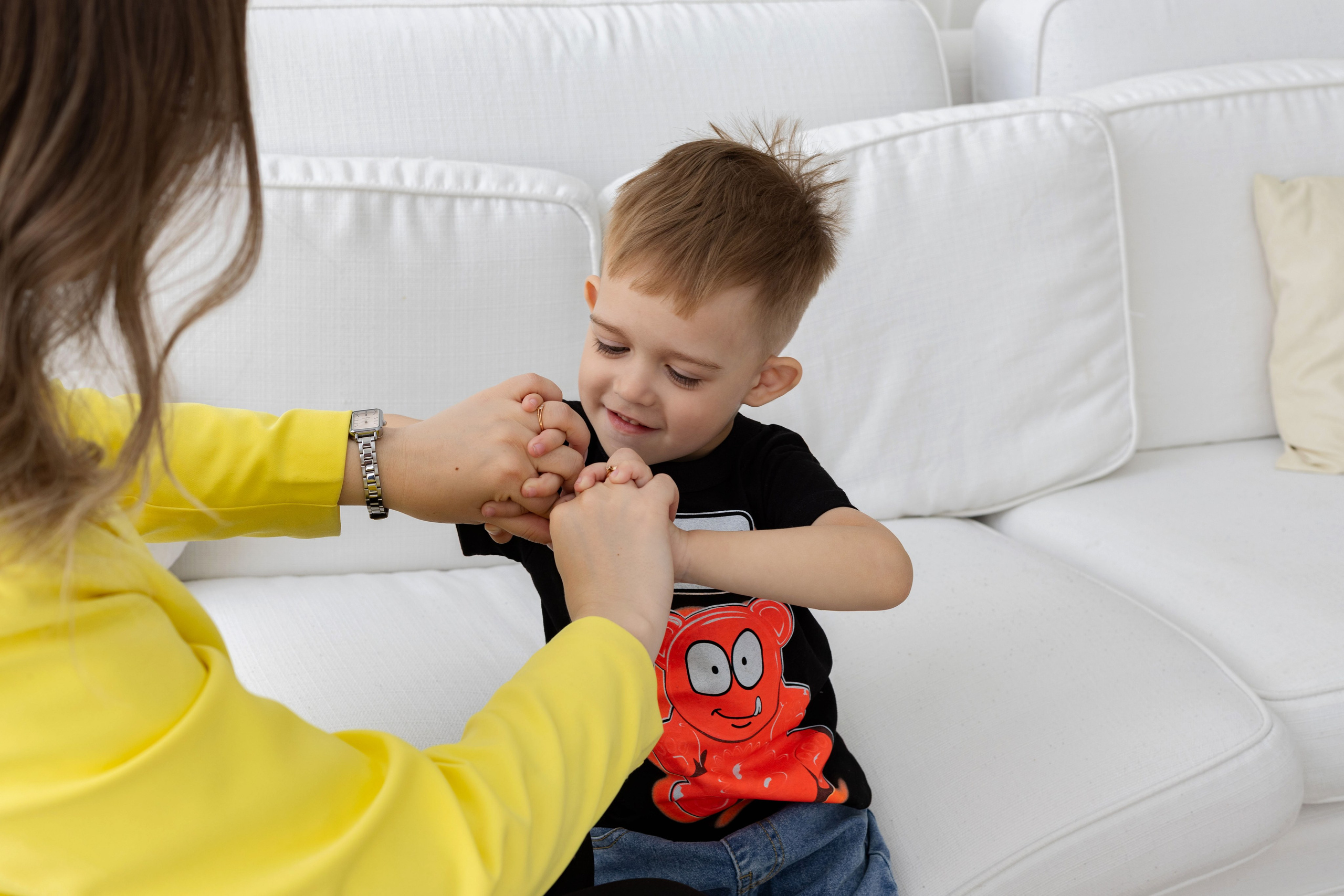 Семейная фотосессия в студии (Михаил, Крестина и Макар). Женский фотограф в Орске Новотроицке Динара Долганова