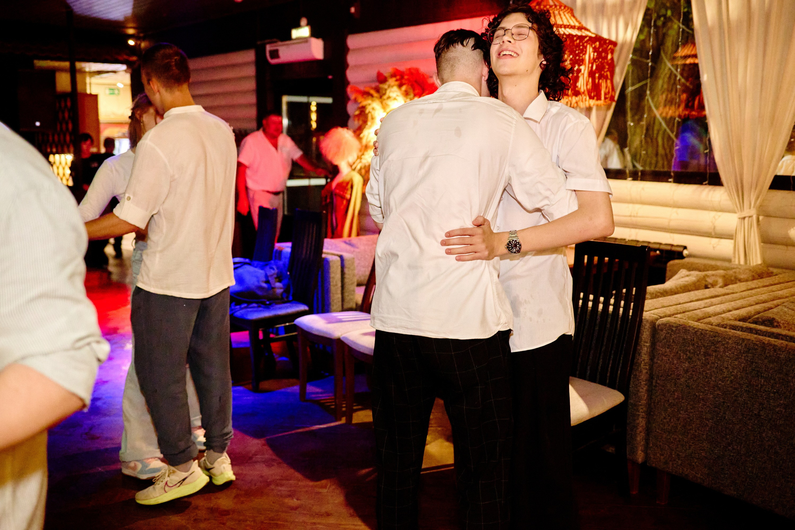 Выпускной 35 Сош. Фотограф Выпускные альбомы Таганрог Сергей Коробченко