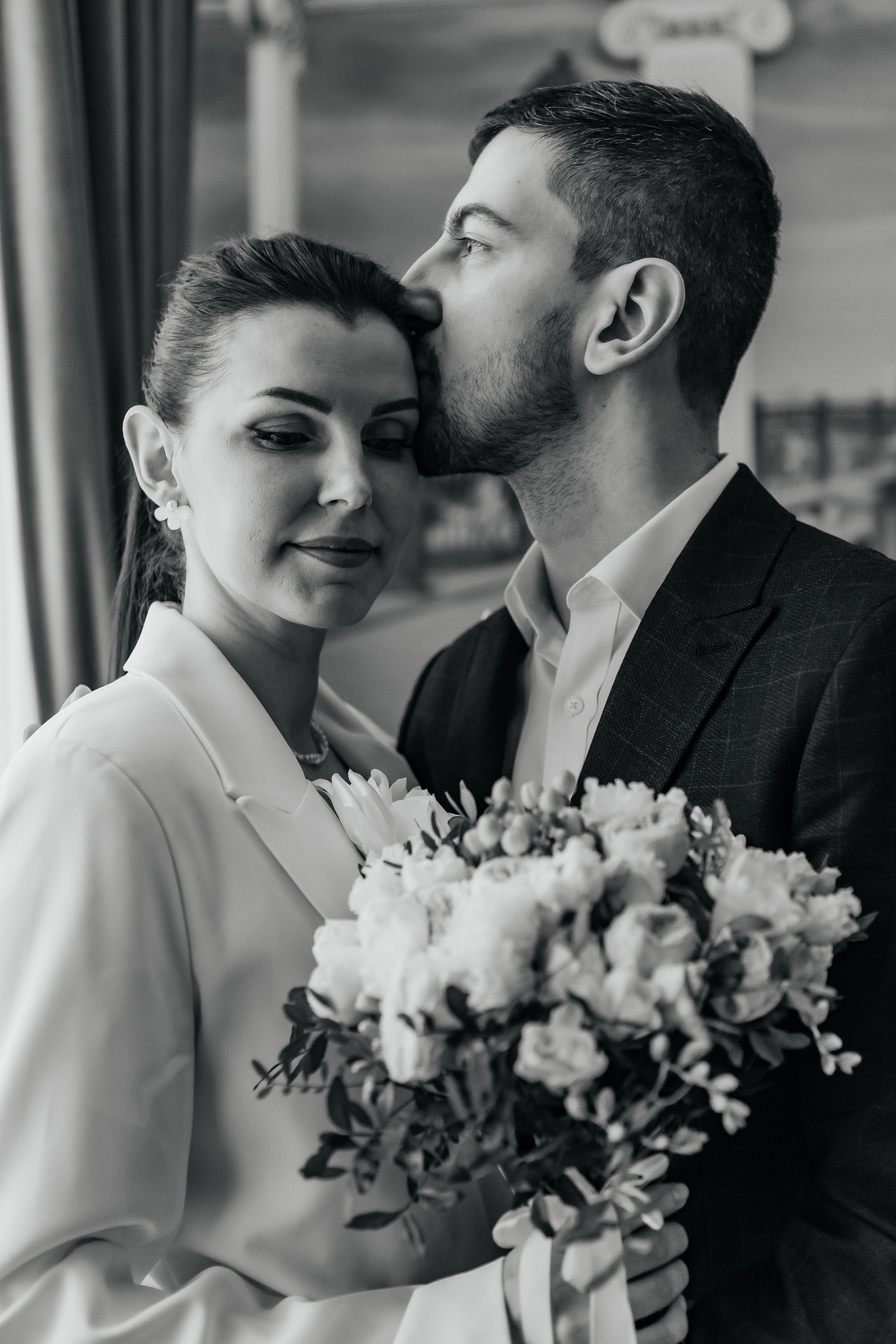 Фотосессия регистрации в Грибоедовском ЗАГСе. Свадебный фотограф в Москве