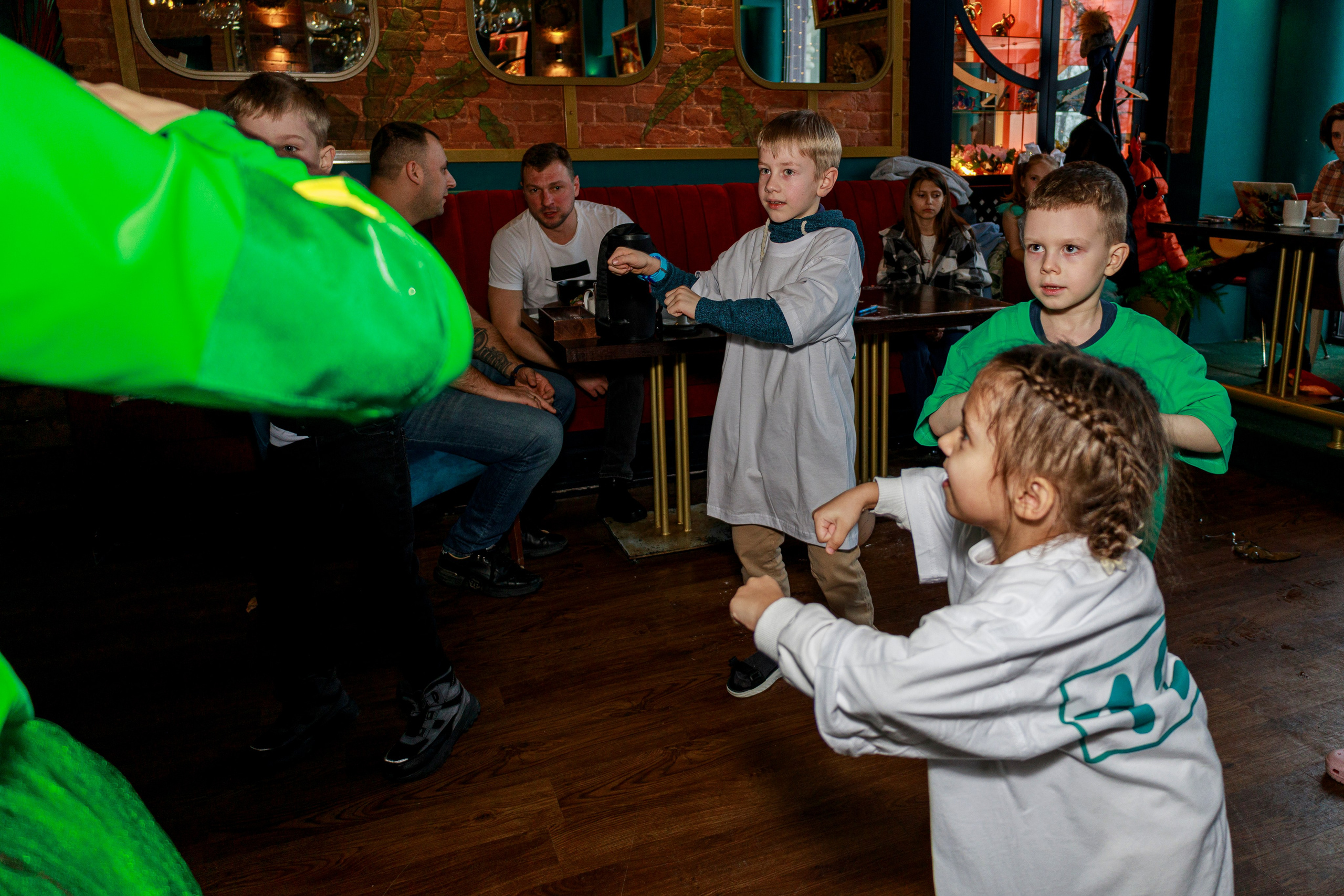 День рождение кафе. Фотограф Надршина Лилия