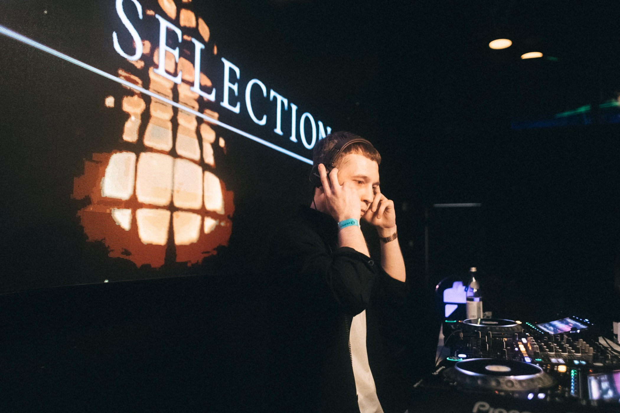 Выпускной школы диджеинга «Атмосфера». Фотограф Кемерово | Сергей