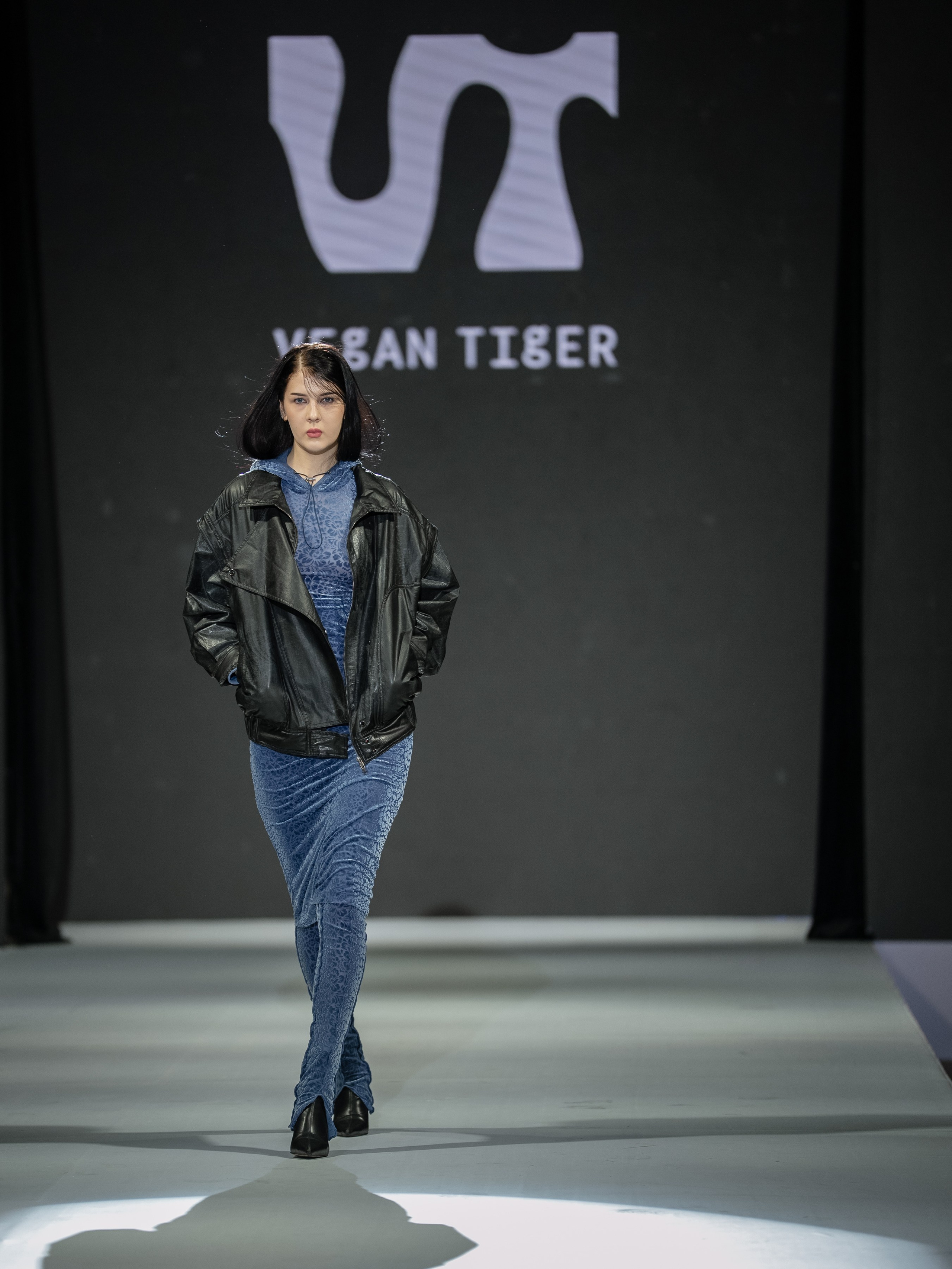 EURASIAN FASHION WEEK Vegan Tiger. Сайт Алматинского НЮ АРТ, будуар и фэшн фотографа Дениса Карпенко