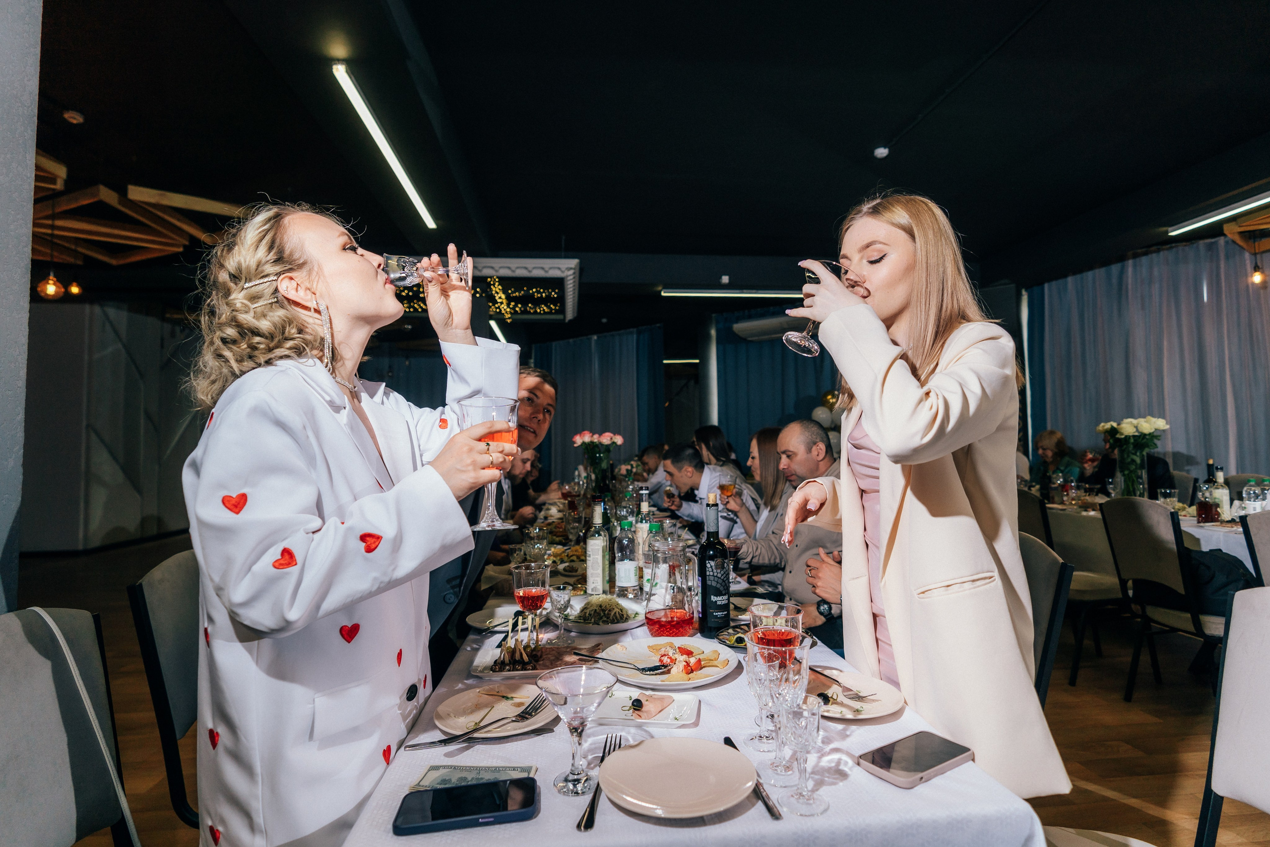 Красный кабриолет. Фотограф Ангарск Иркутск Ксения Король