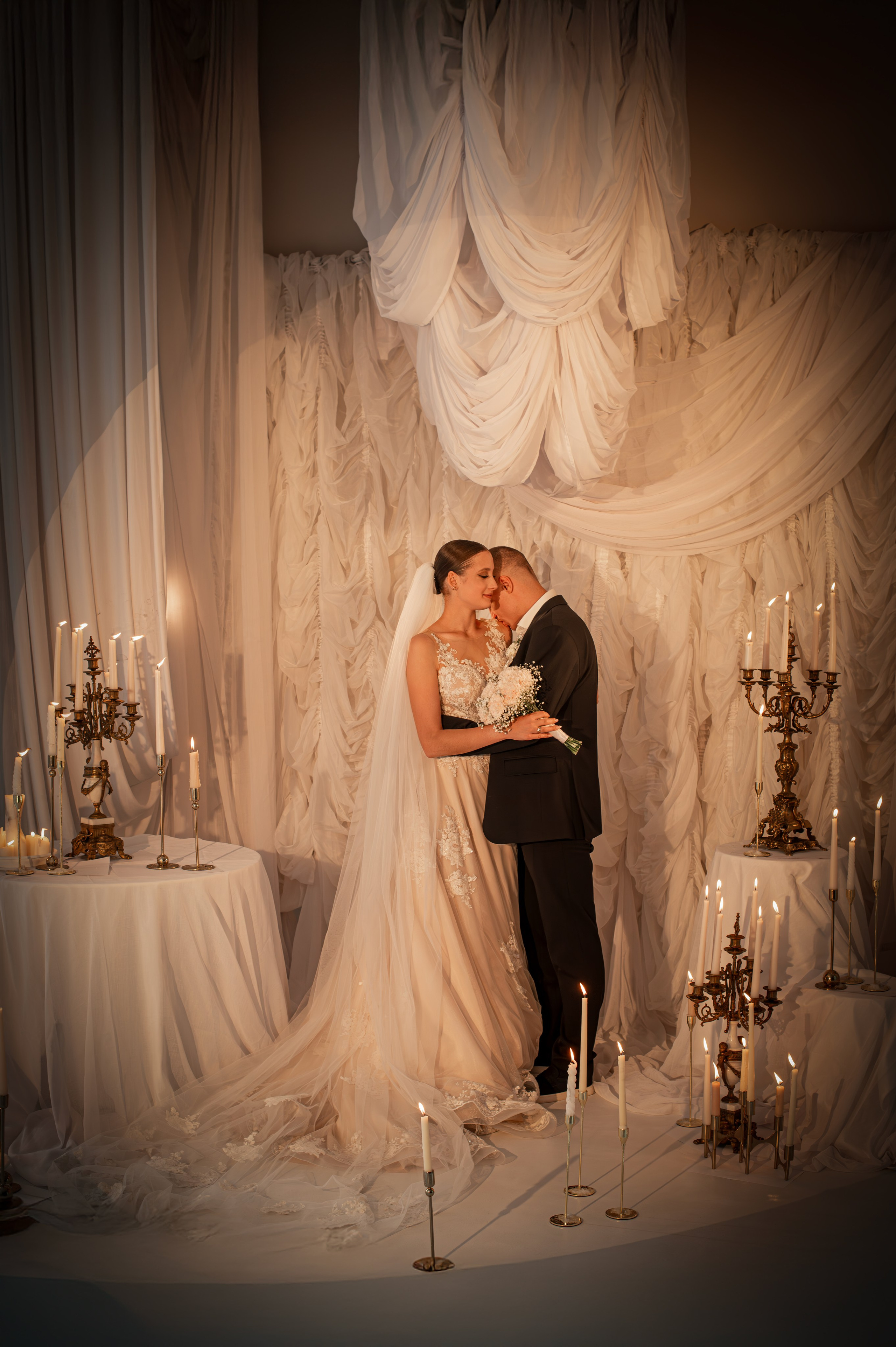 Съемка в студии, гостинице. Семейный и свадебный фотограф в Донецке Донская Анастасия