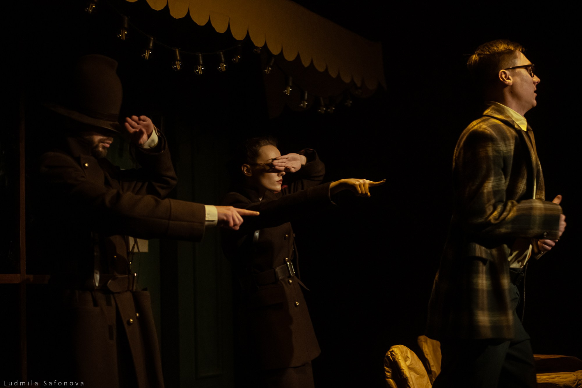 Коричневое утро. РАМТ. Lucytheatre