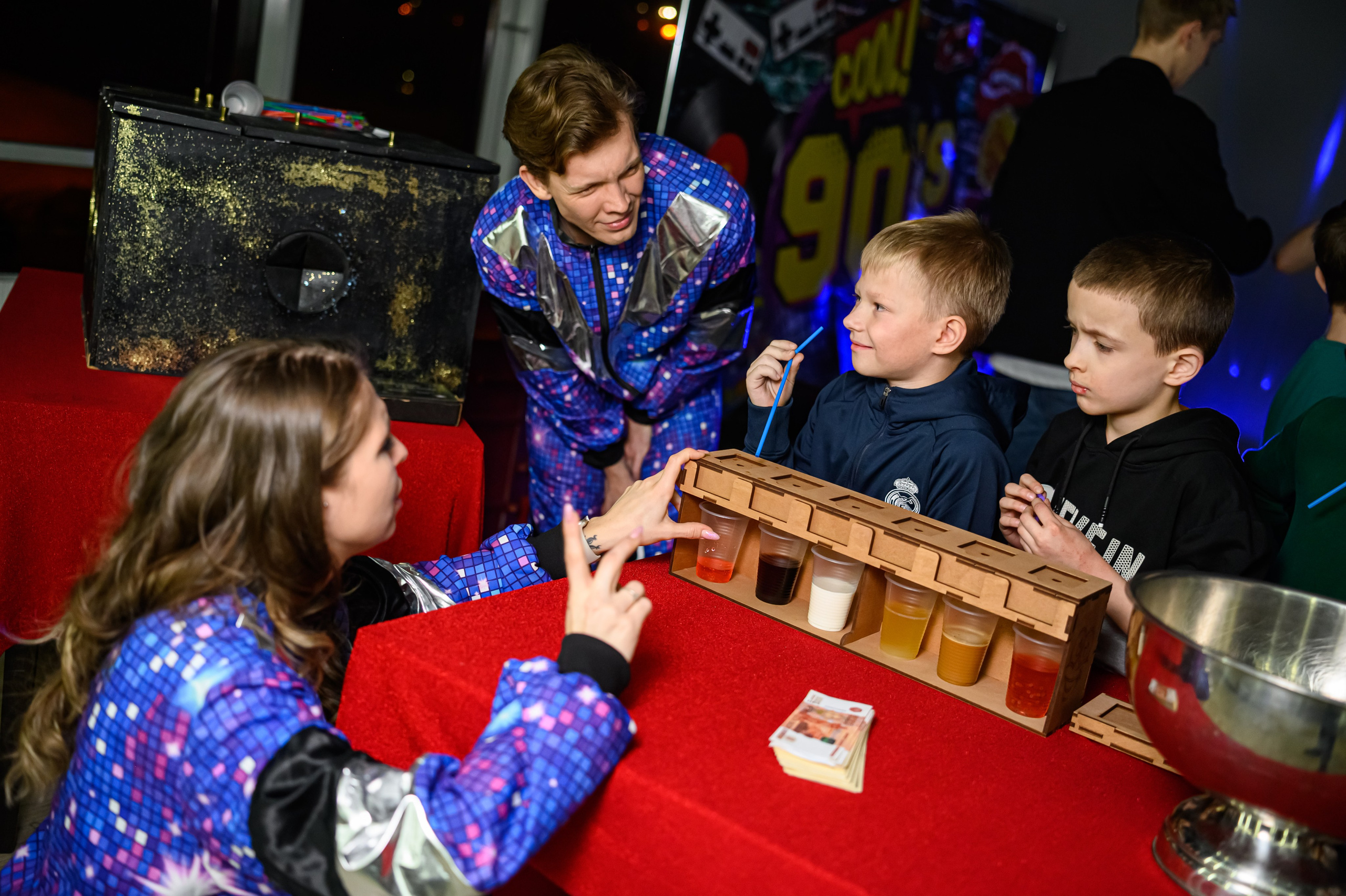 Праздники. Дмитрий Юн