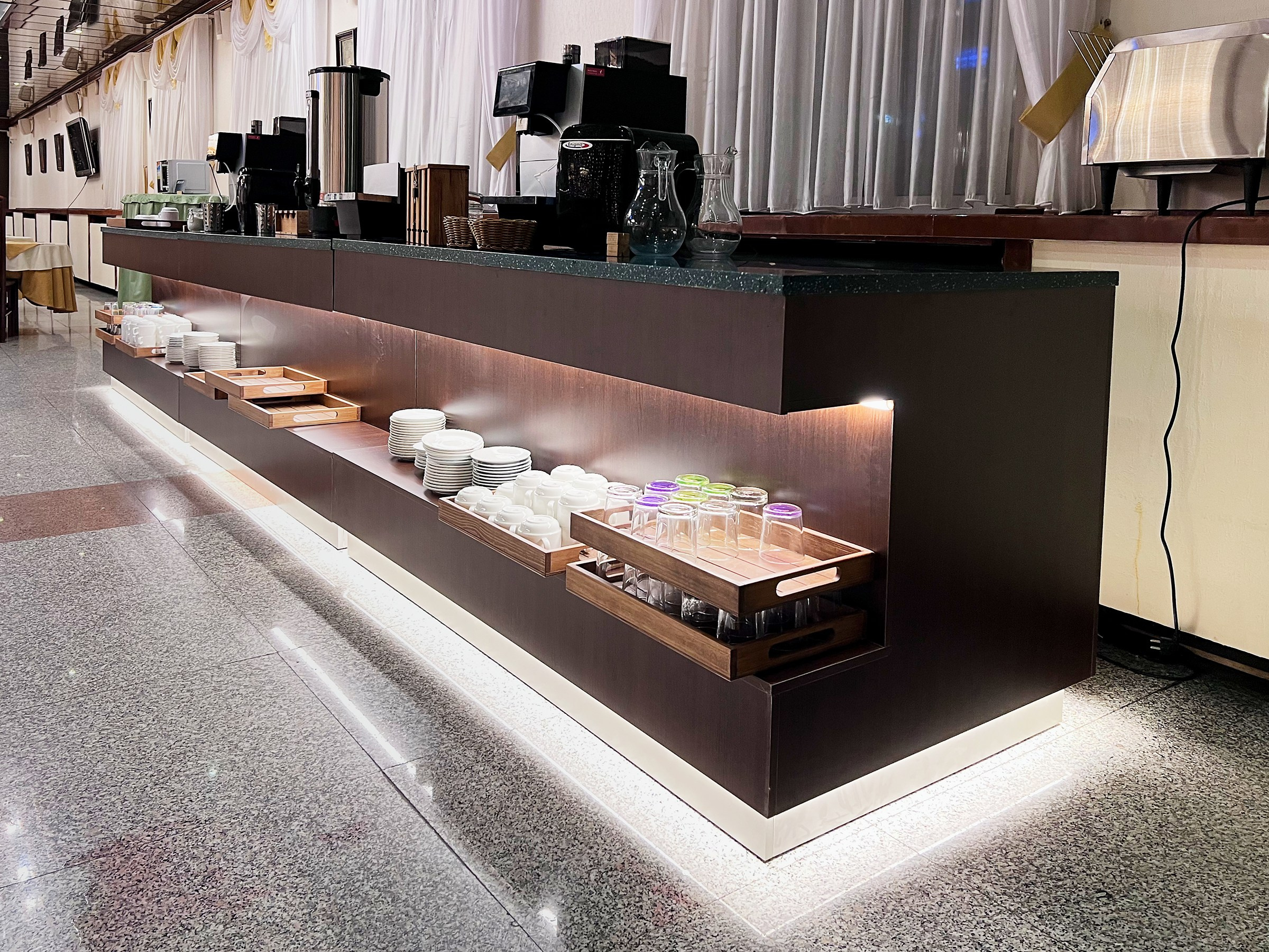 Шведская линия раздачи от производителя. Мебель для бизнеса: Блог о торговом оборудовании на заказ в Москве