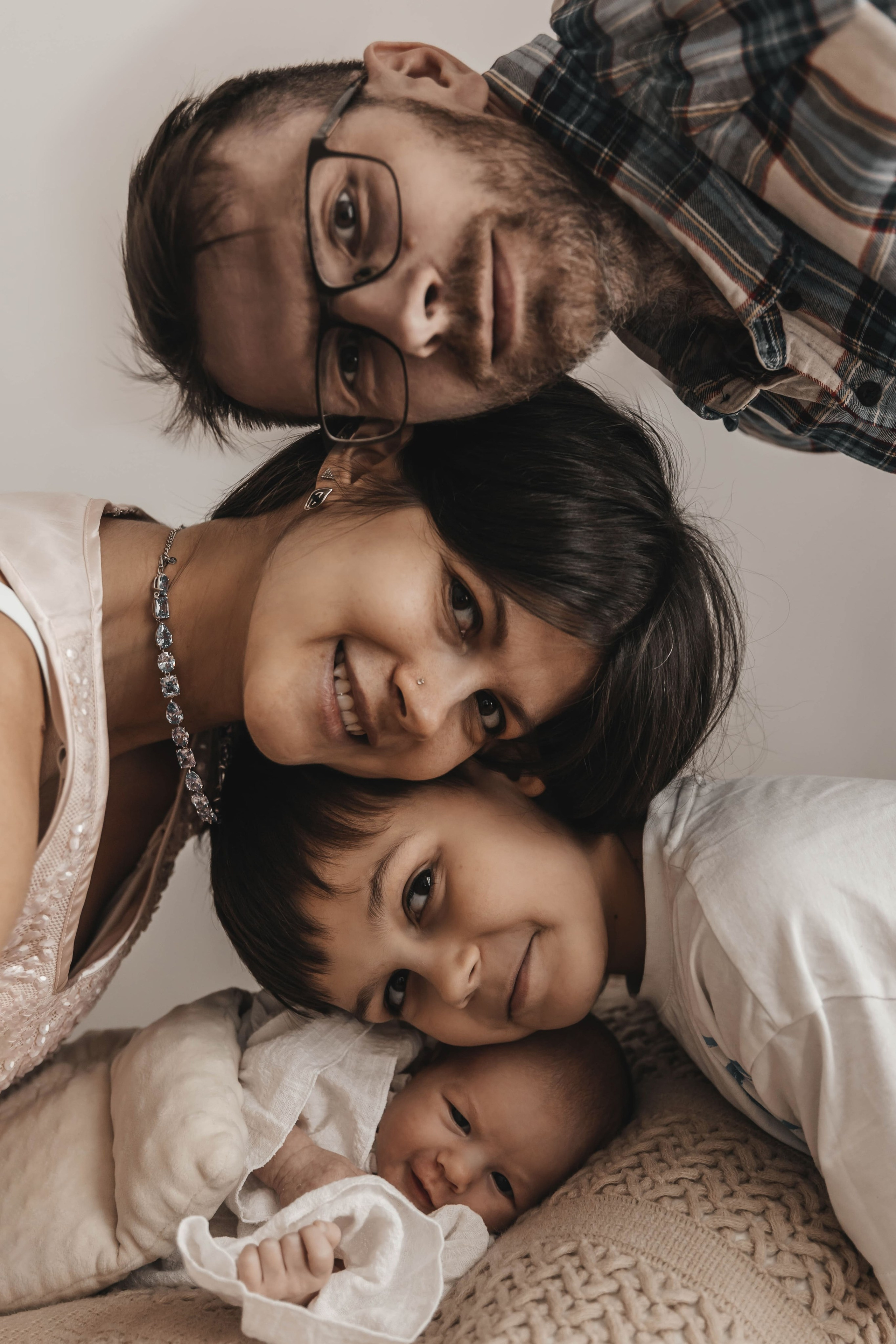 Альбом с естественной фотосессией ньюборн. Фотограф новорожденных Москва, Люберцы, Жуковский, Раменское