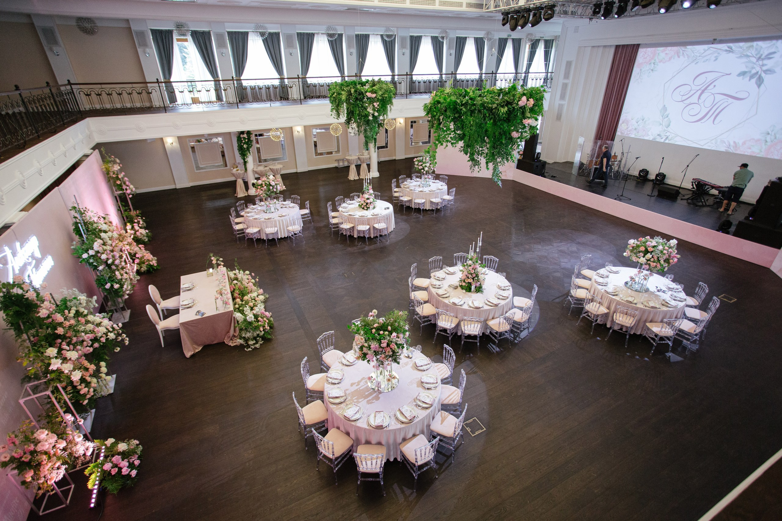 Свадьба в Московском гольф клубе. Kirillova Studio — мастерская декора и событий Юли Кирилловой