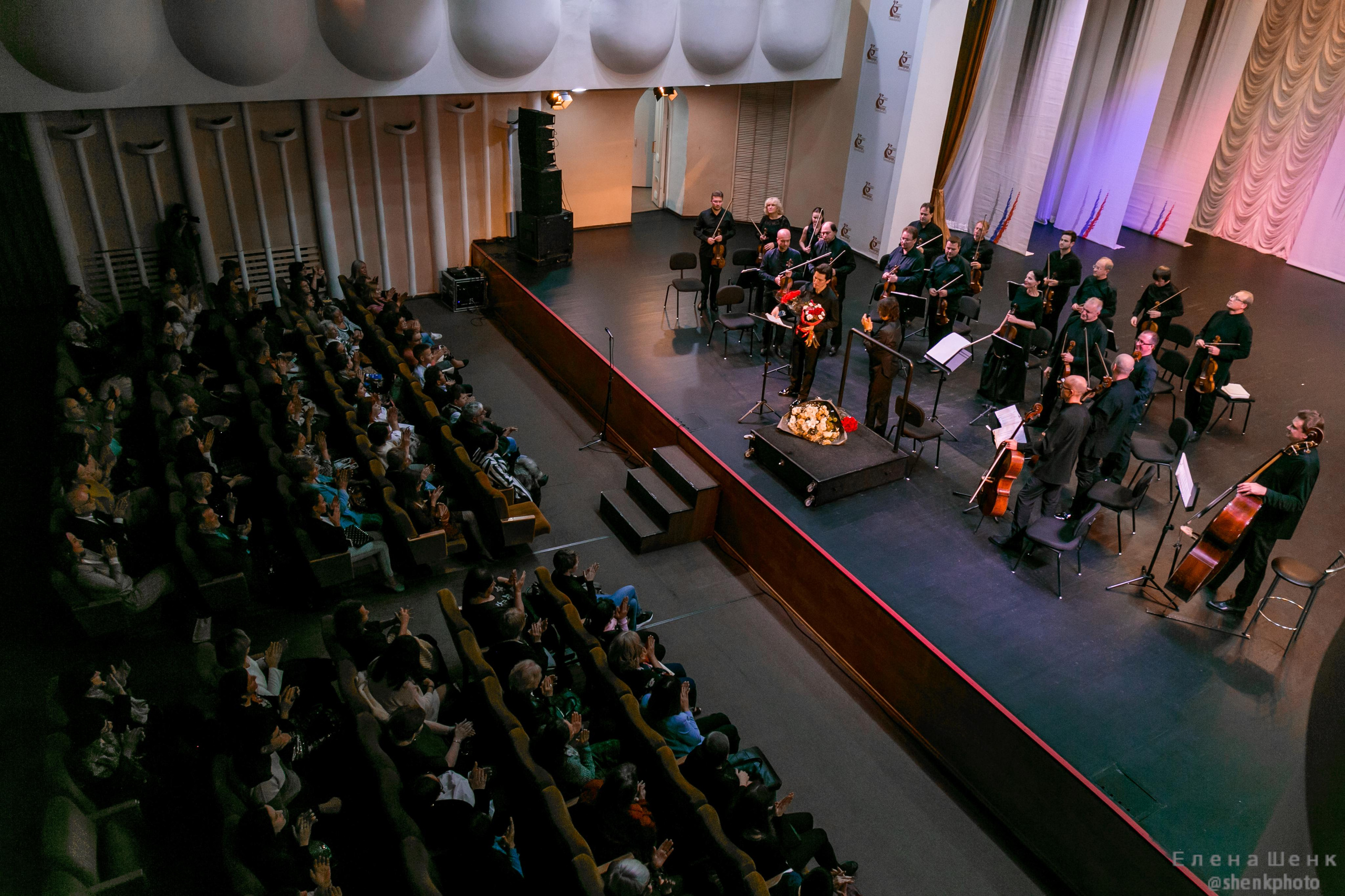 Михаил Пореченков. Филармония. Стихи Маяковского. Фотограф Таинства Крещения в Москве и Ростове-на- Дону Елена Шенк