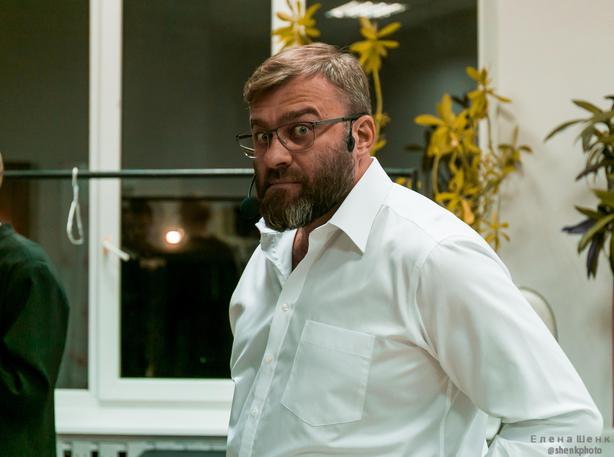 Михаил Пореченков. Филармония. Стихи Маяковского. Фотограф Таинства Крещения в Москве и Ростове-на- Дону Елена Шенк