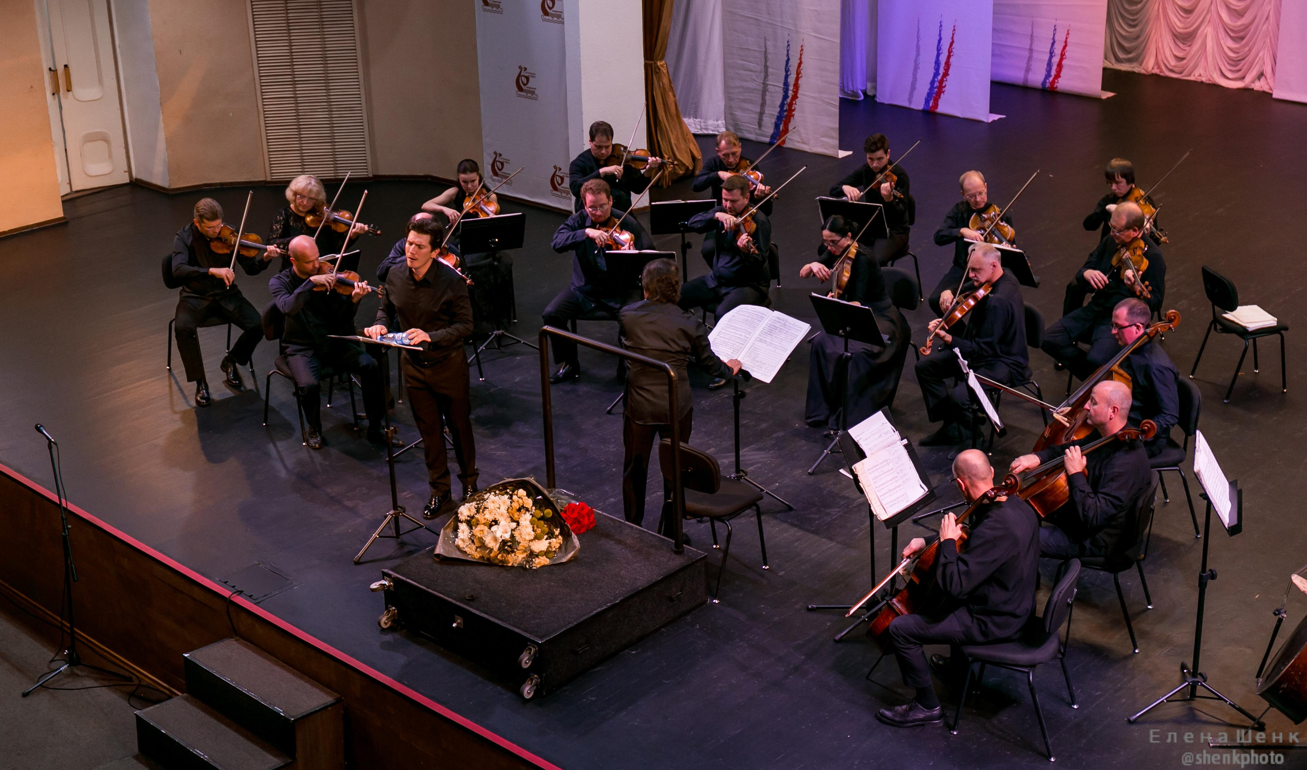 Михаил Пореченков. Филармония. Стихи Маяковского. Фотограф Таинства Крещения в Москве и Ростове-на- Дону Елена Шенк