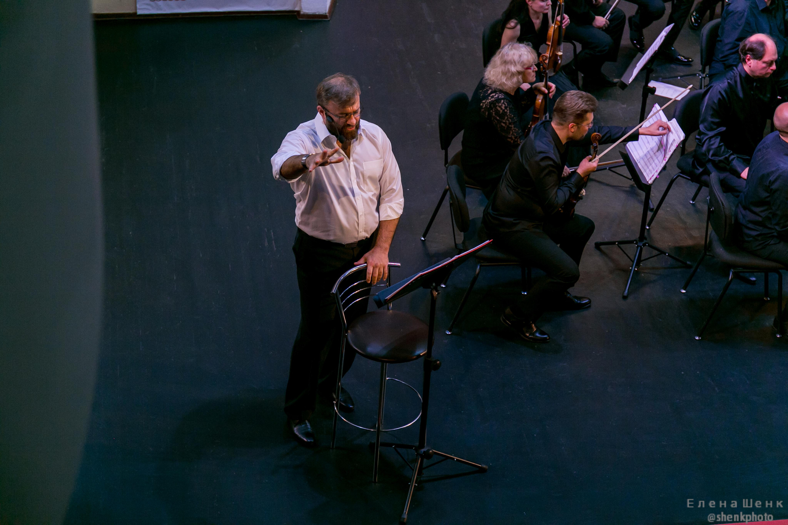 Михаил Пореченков. Филармония. Стихи Маяковского. Фотограф Таинства Крещения в Москве и Ростове-на- Дону Елена Шенк