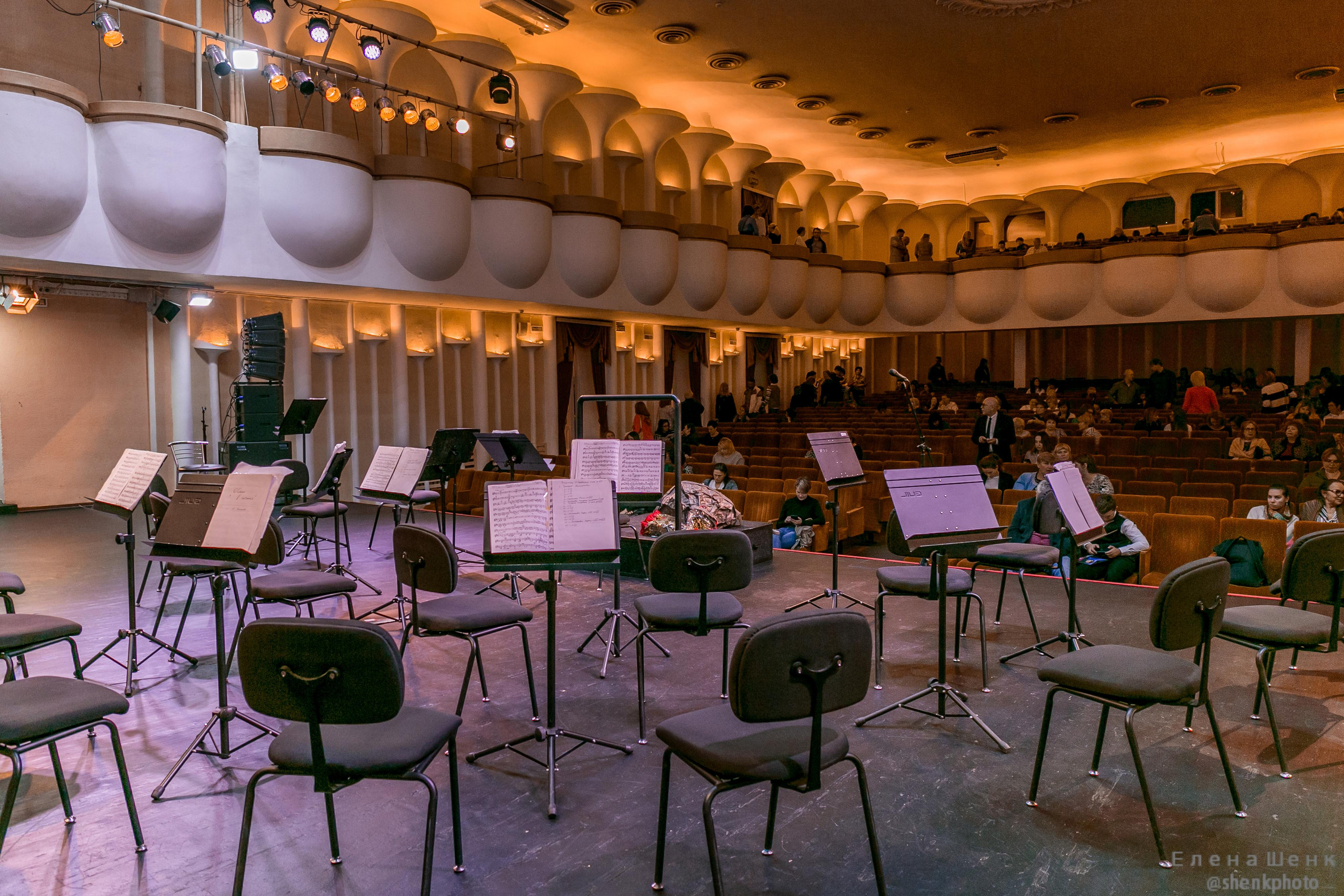 Михаил Пореченков. Филармония. Стихи Маяковского. Фотограф Таинства Крещения в Москве и Ростове-на- Дону Елена Шенк