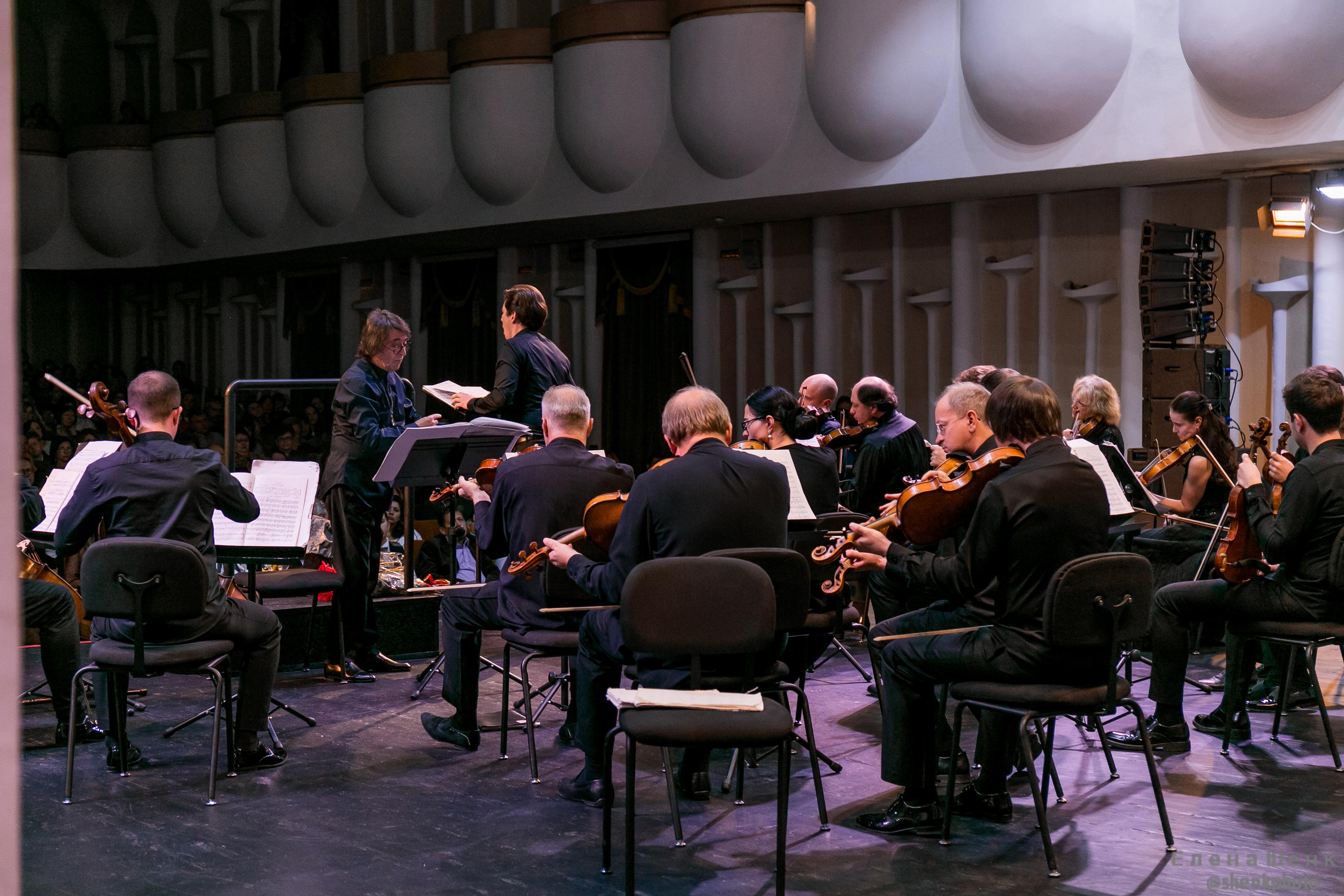 Михаил Пореченков. Филармония. Стихи Маяковского. Фотограф Таинства Крещения в Москве и Ростове-на- Дону Елена Шенк