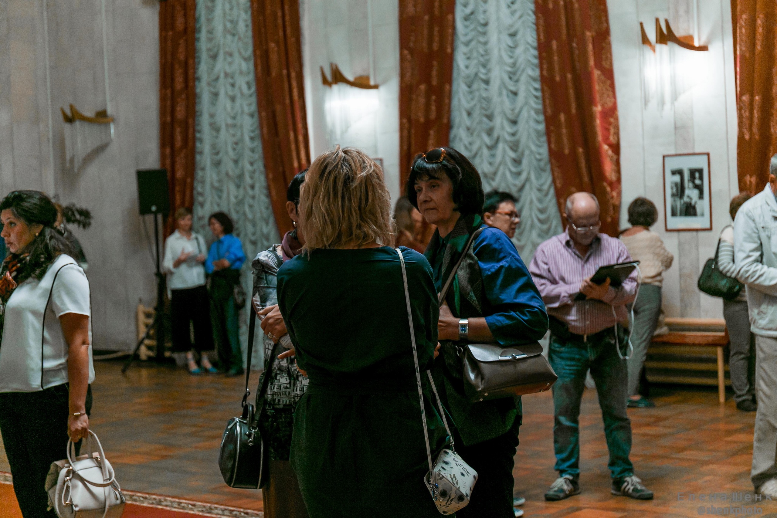 Михаил Пореченков. Филармония. Стихи Маяковского. Фотограф Таинства Крещения в Москве и Ростове-на- Дону Елена Шенк