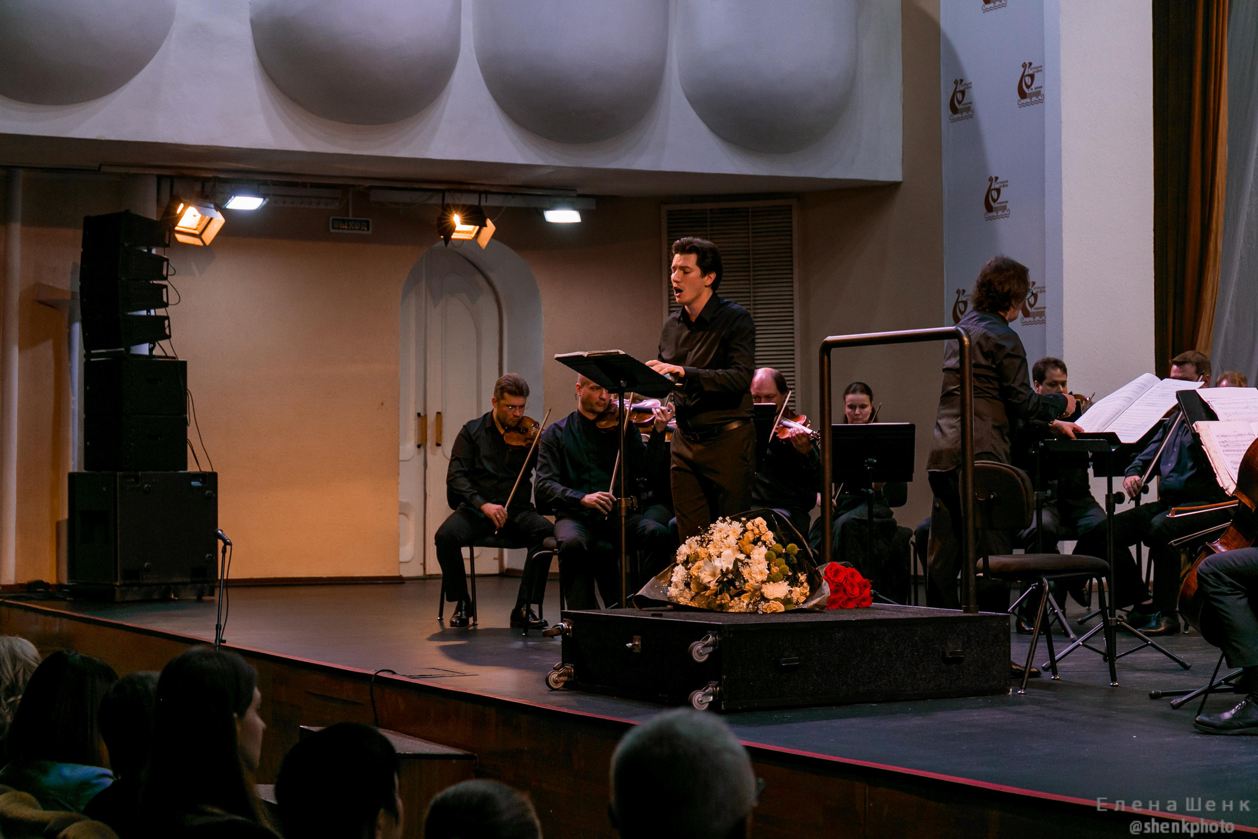 Михаил Пореченков. Филармония. Стихи Маяковского. Фотограф Таинства Крещения в Москве и Ростове-на- Дону Елена Шенк