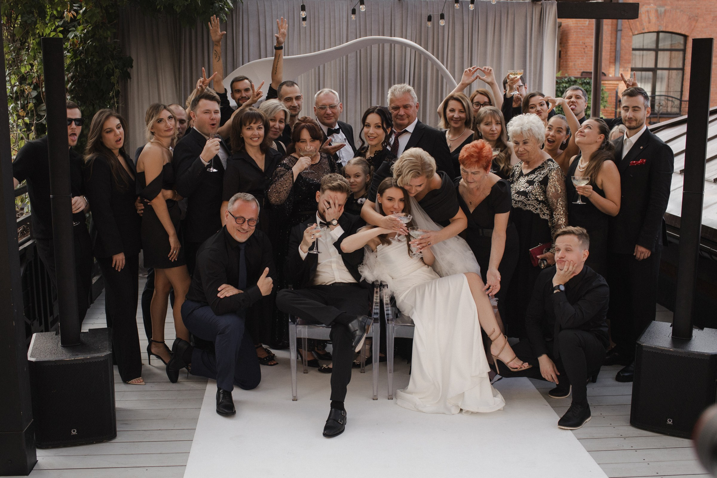 Собираемся на свадьбу вместе с фотосессией для двоих на утренние сборы. Свадебный, репортажный и портретный фотограф Сочи, Краснодар. Александра Зайцева