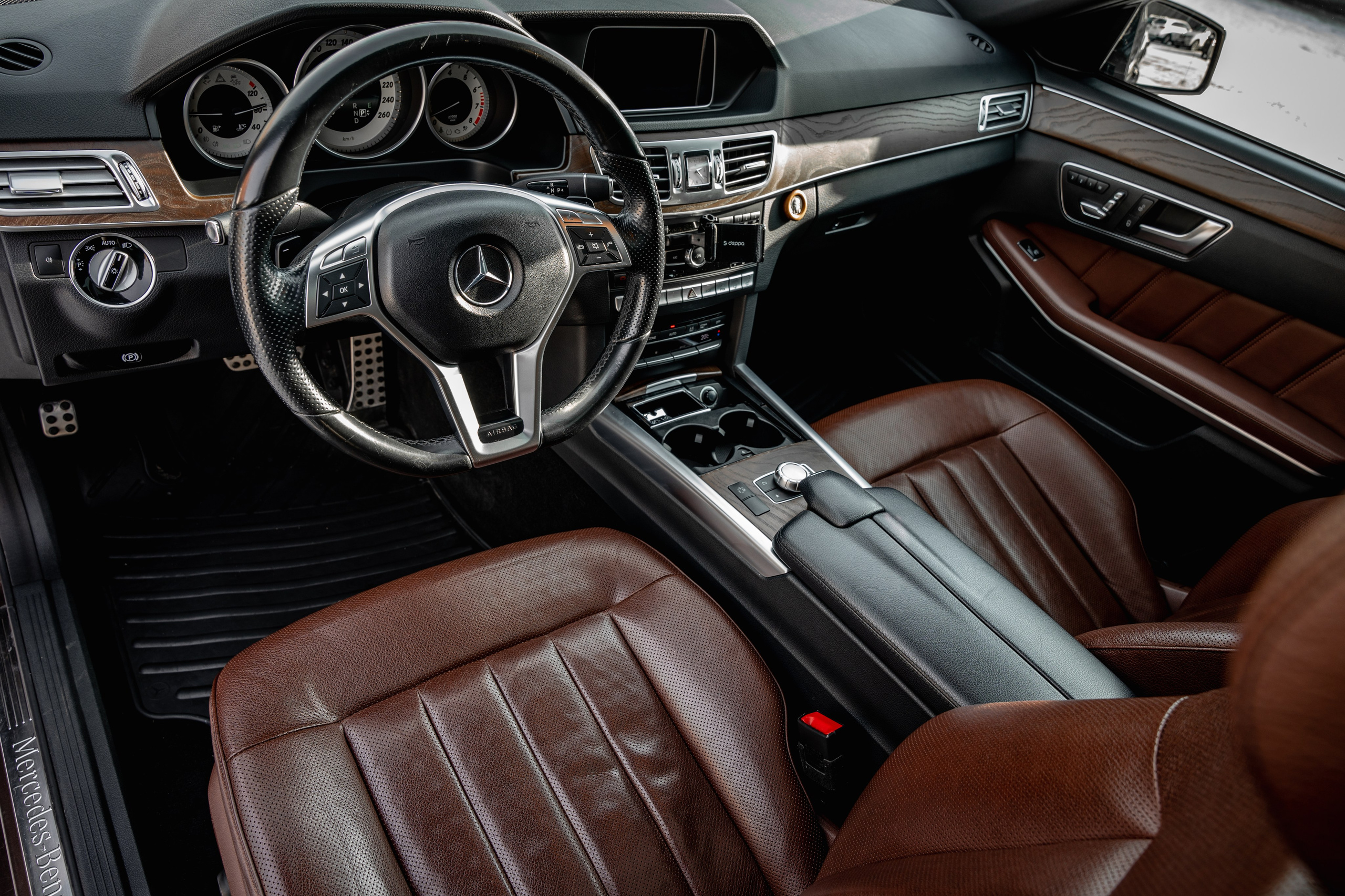 Mercedes E350. Станислав Тюрин Фотограф Москва. Индивидуальные и семейные фотосессии;