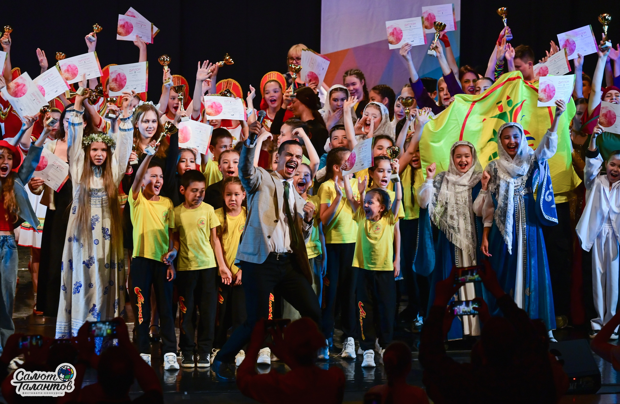 13.06.2025 «Салют Талантов» 41-й Международный фестиваль-конкурс «МОСКВА ВЕРИТ ТАЛАНТАМ» г. Москва. Медиастудия Фото Концепт