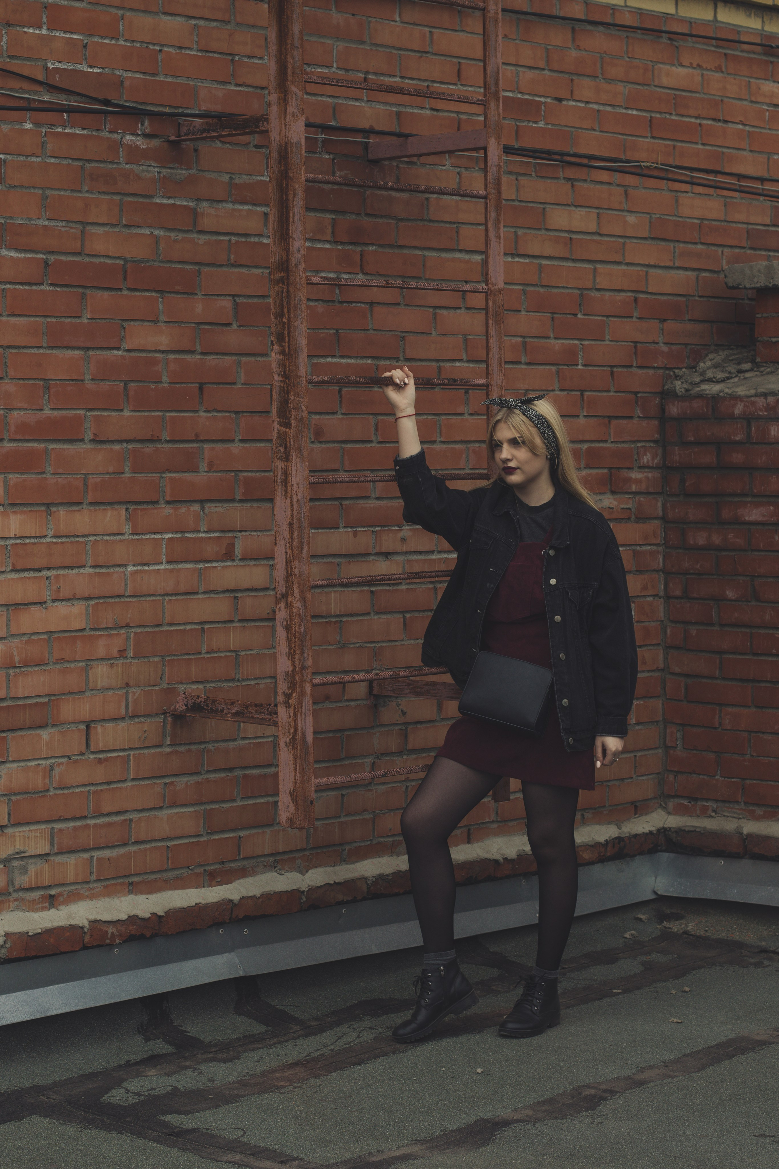 Ася.Крыша 2019 год. Фотограф и видеограф в Омск/Москва Сащенко Лера