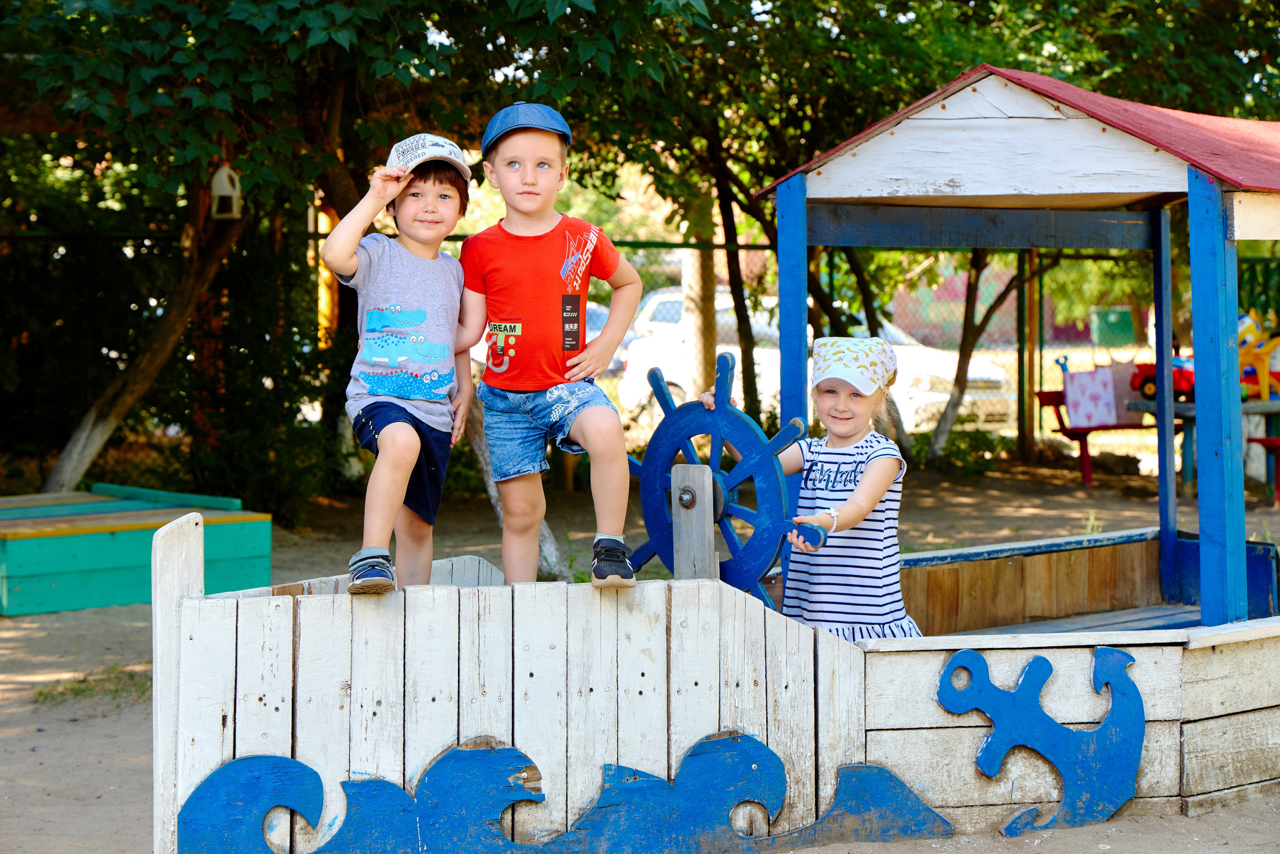 Пример летней съёмки в детском саду № 92 младшая группа Ромашки. Фотограф Выпускные альбомы Таганрог Сергей Коробченко