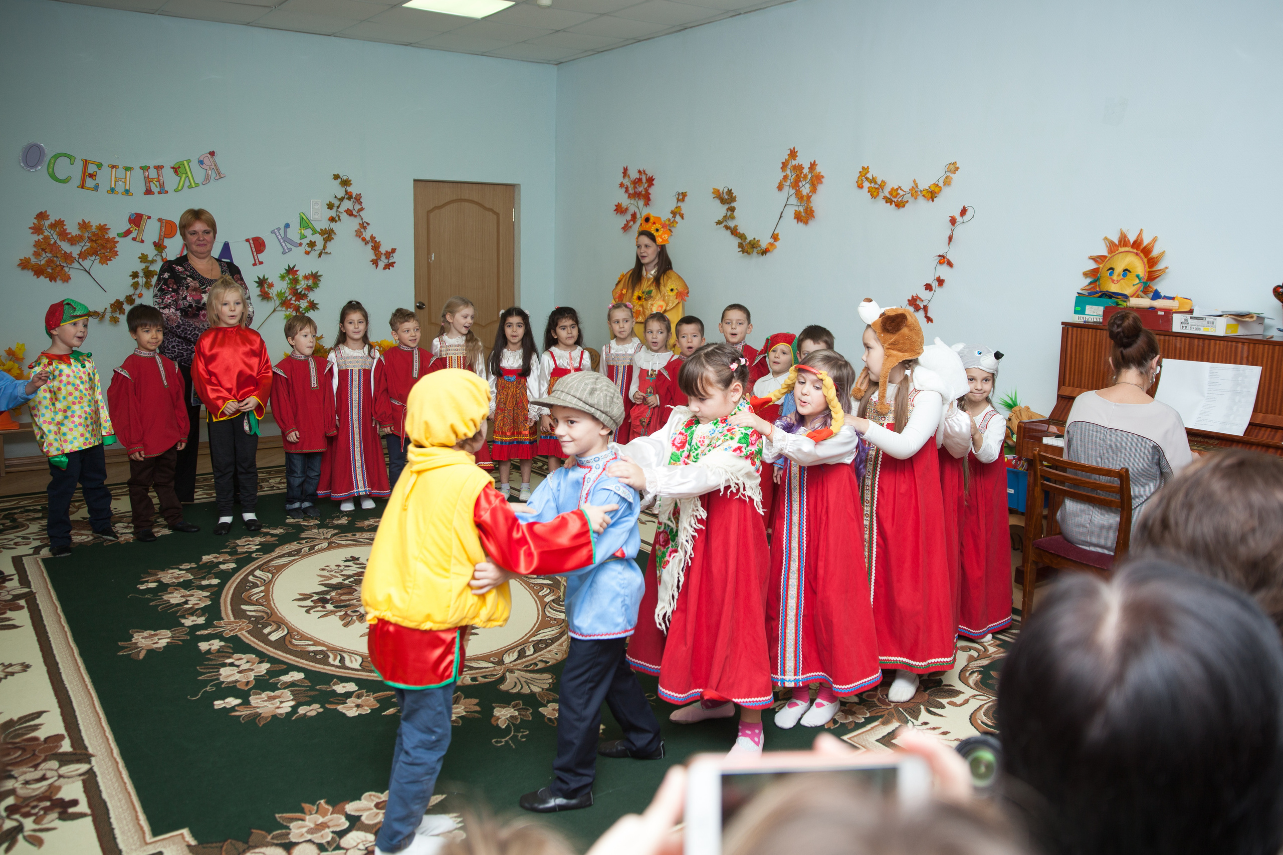 Праздник осени в саду. Фотограф в Москве Наталья Антипина