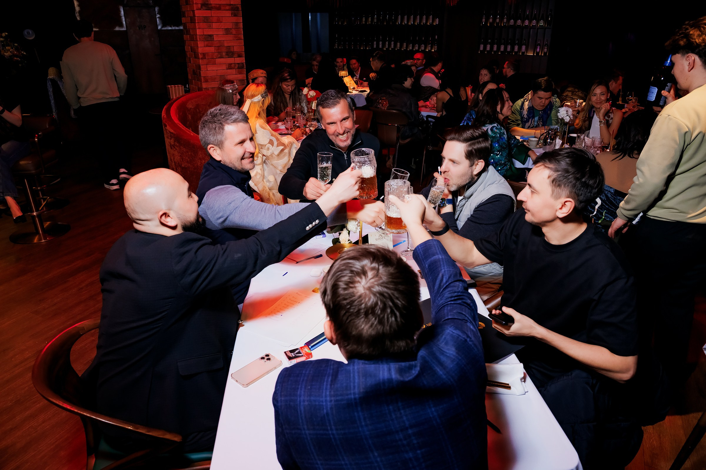 Вокруг Света за 60 Секунд-Sunset Meat Restaurant. Репортажный фотограф в Алматы Каюпов Сержан