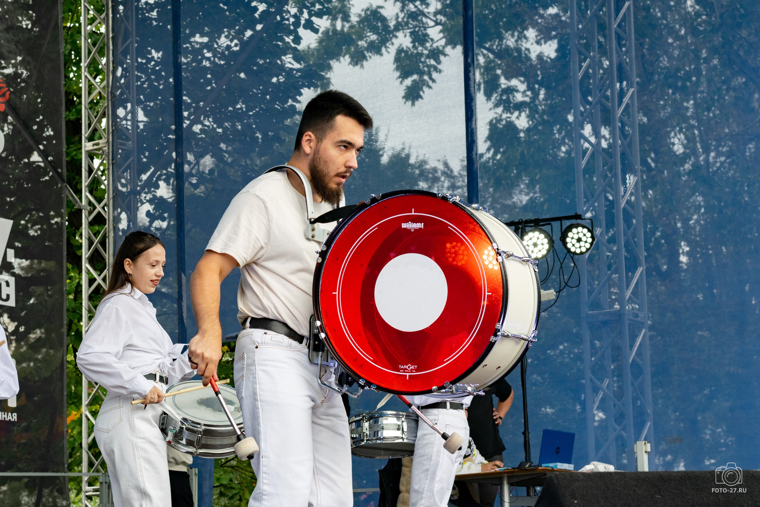 Антон Курдюмов фотограф в Хабаровске Рина Курдюмова фото27 foto27 Антон Дорофеев репортажный репортаж документалист Тони и Рина фотосоздатели Международный фестиваль Рок в защиту животных Хабаровск