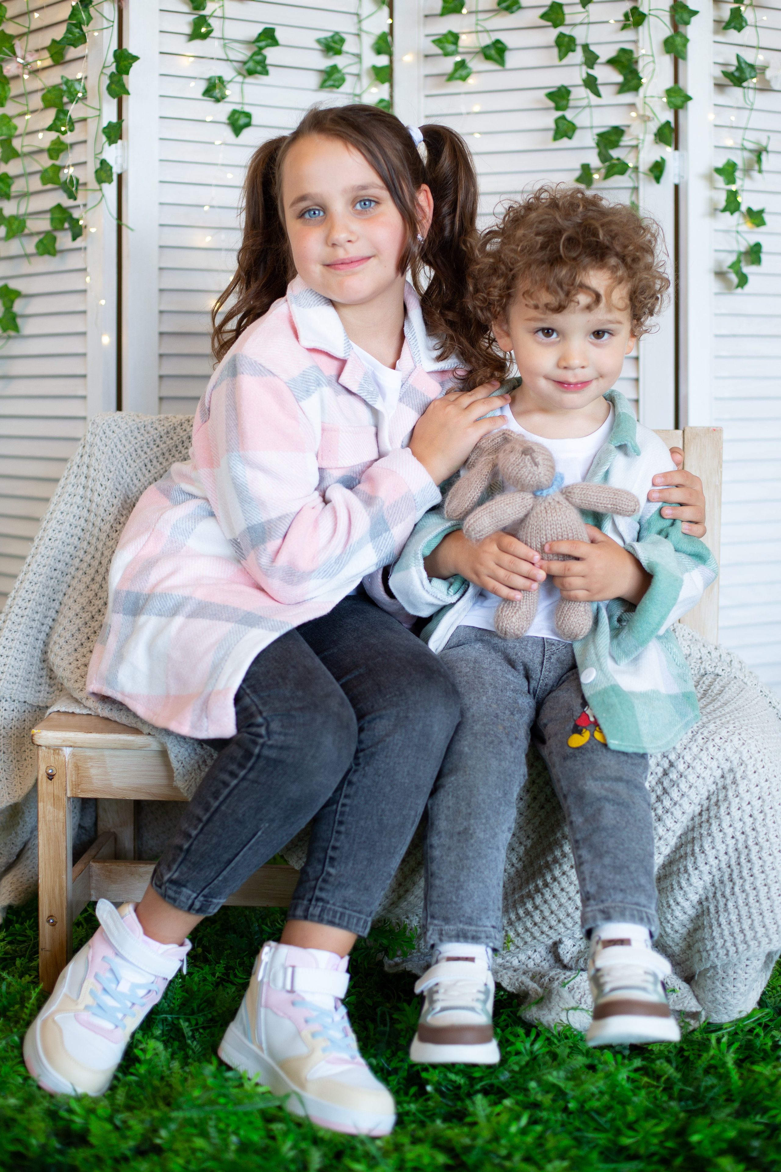 Детки. Фотограф Julia Milton | Портреты, съемки для маркетплейсов, лавстори, съёмка беременности в Санкт-Петербурге. Обучение фотографии в Спб очно